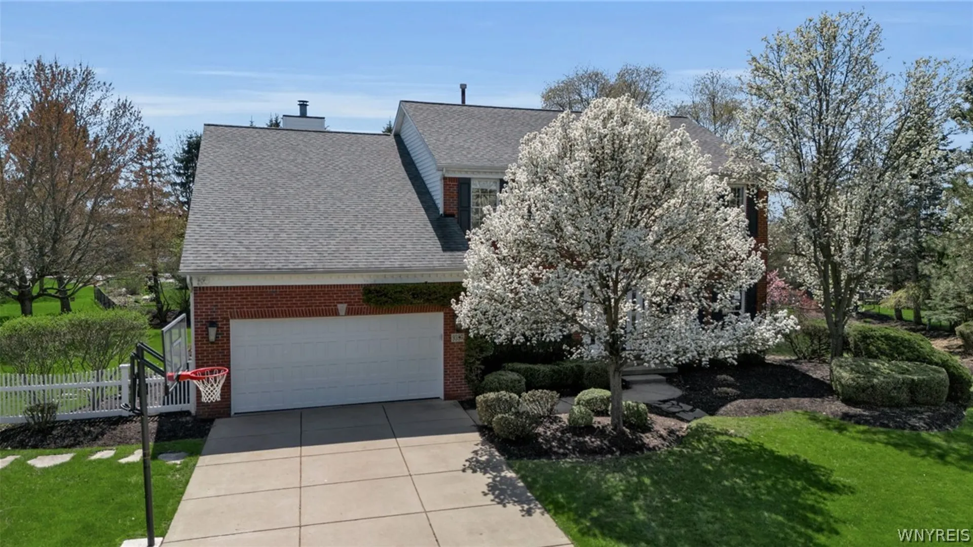 Property at 9357 Juniper Pl, Clarence, NY 14032 2