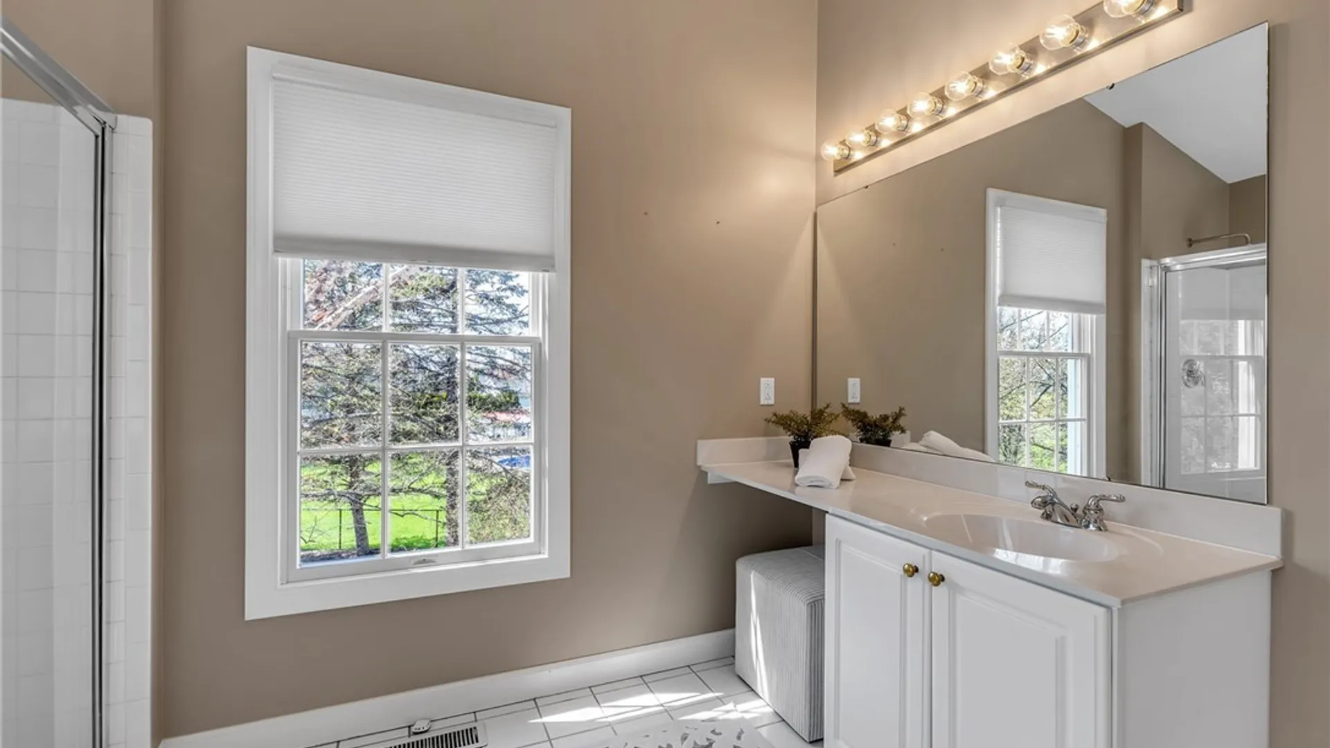 Property at 9357 Juniper Pl, Clarence, NY 14032 33