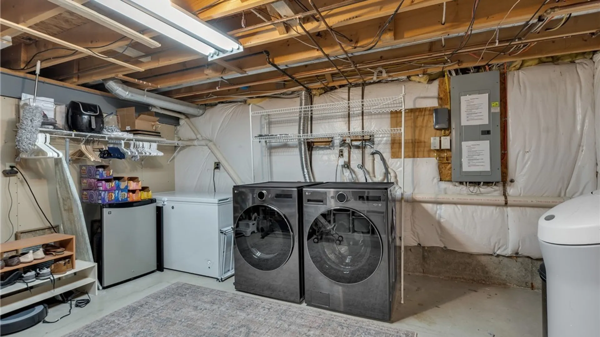 Property at 9357 Juniper Pl, Clarence, NY 14032 45