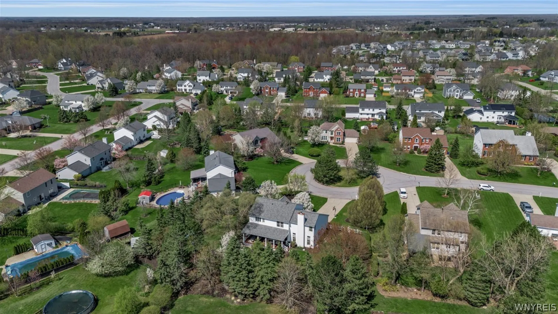 Property at 9357 Juniper Pl, Clarence, NY 14032 50