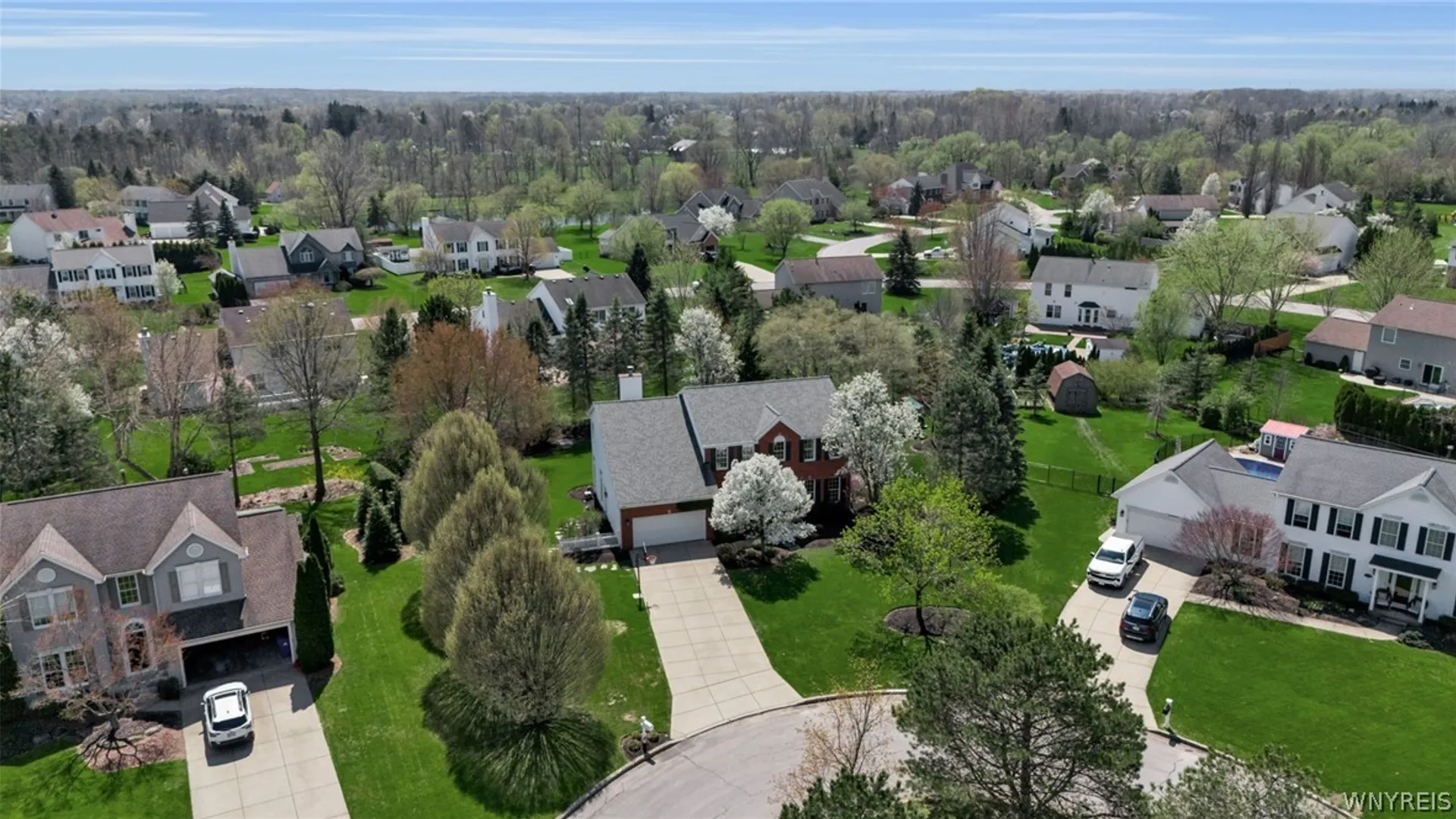Property at 9357 Juniper Pl, Clarence, NY 14032 6