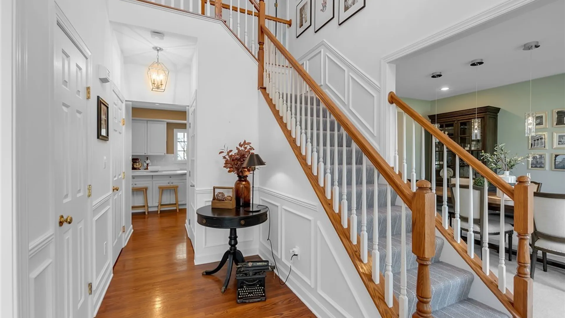 Property at 9357 Juniper Pl, Clarence, NY 14032 8