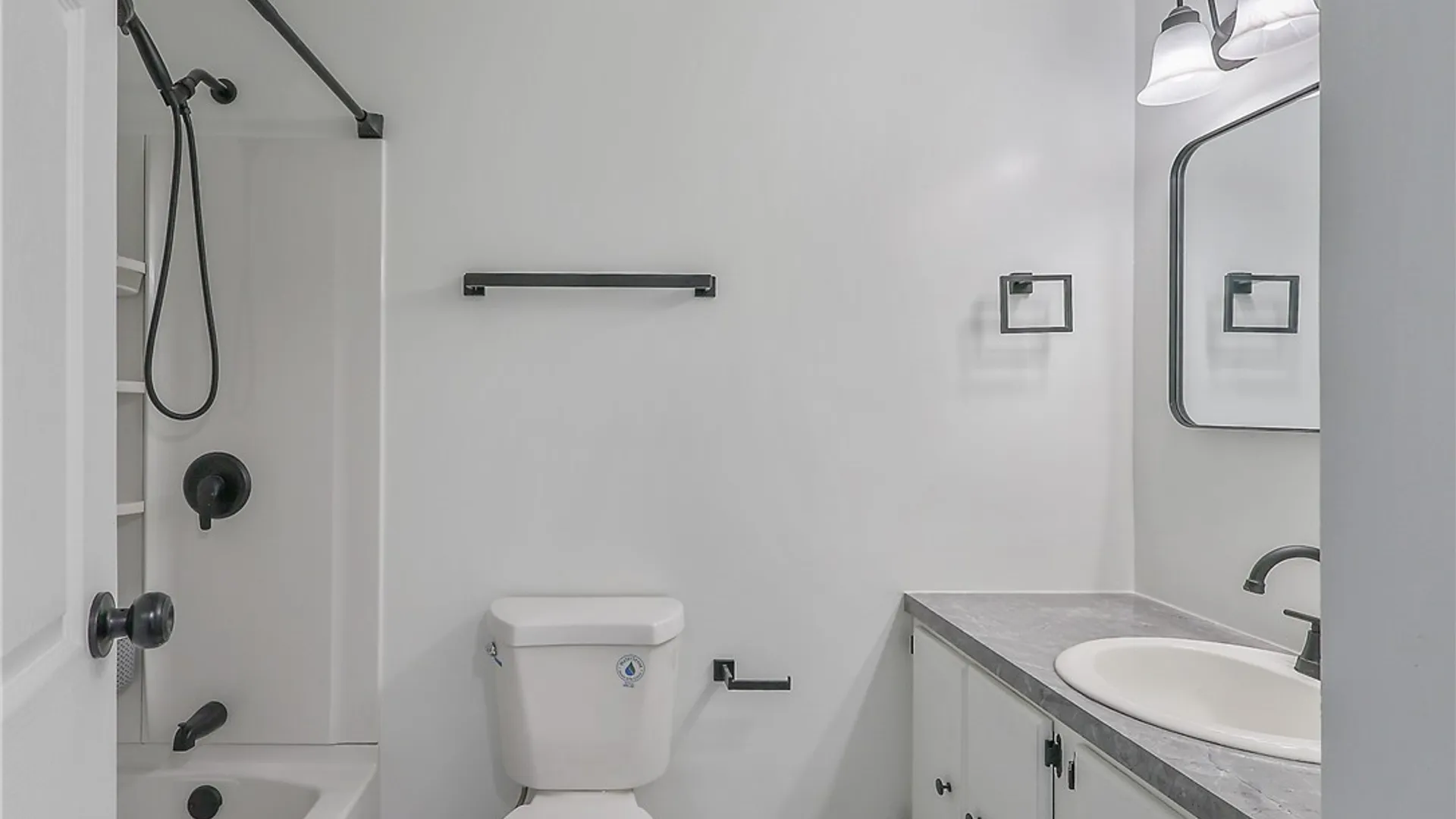 Property at 8026 Pickett Lane, Cicero, NY 13039 21