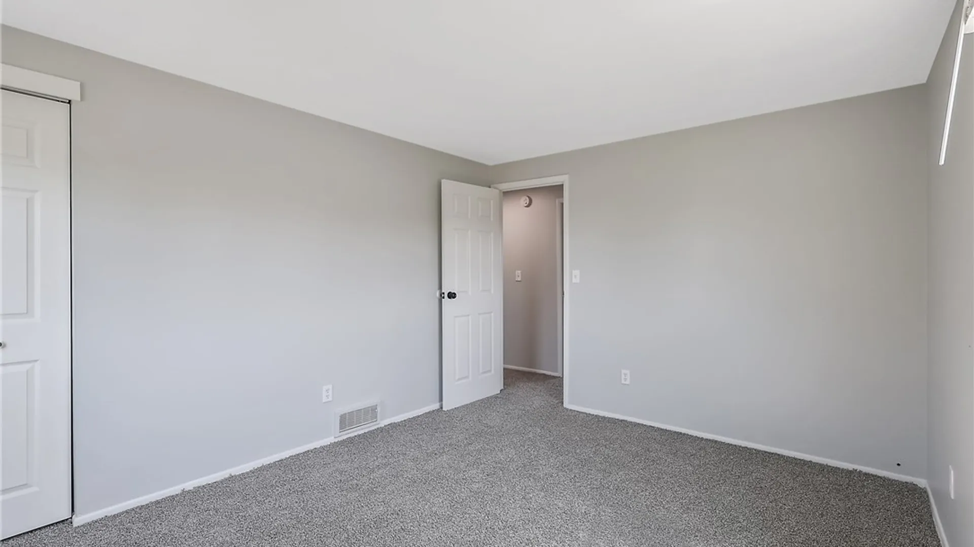 Property at 8026 Pickett Lane, Cicero, NY 13039 26