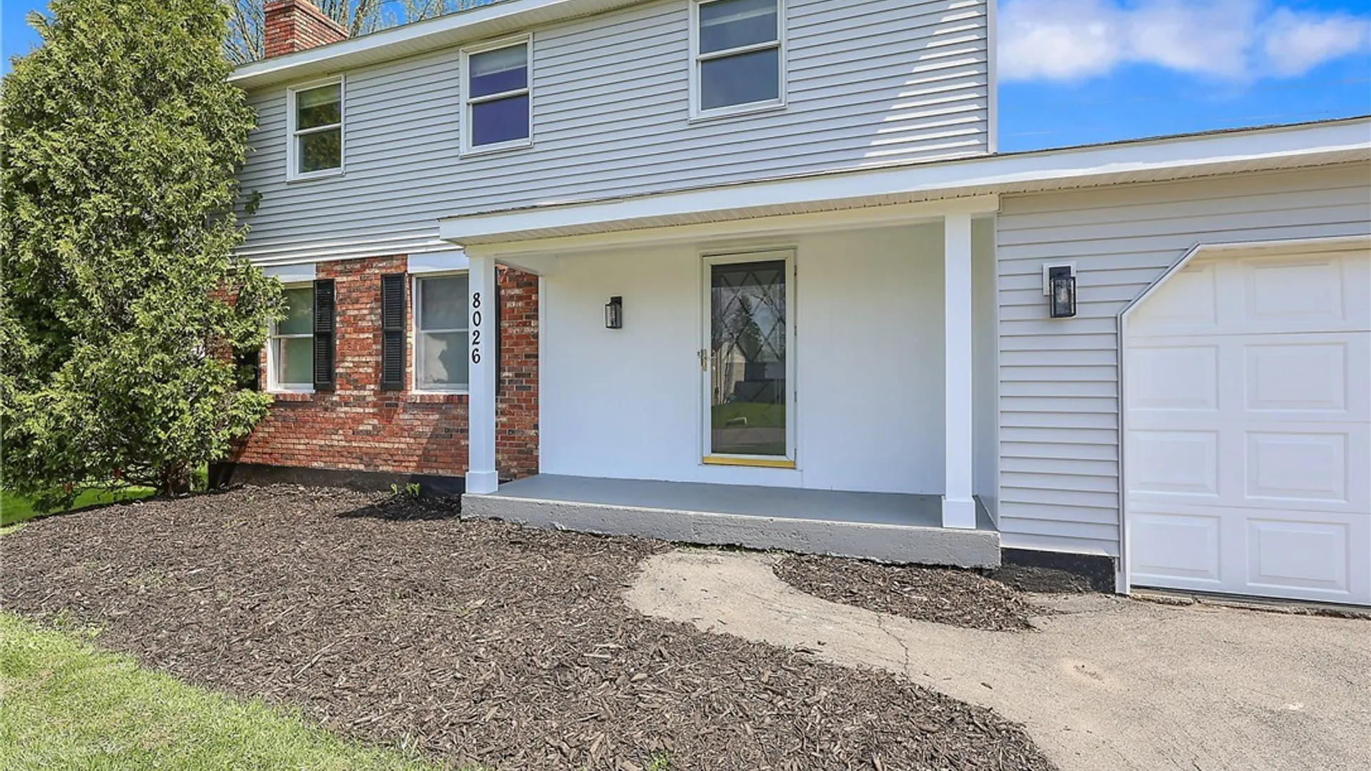 Property at 8026 Pickett Lane, Cicero, NY 13039 3