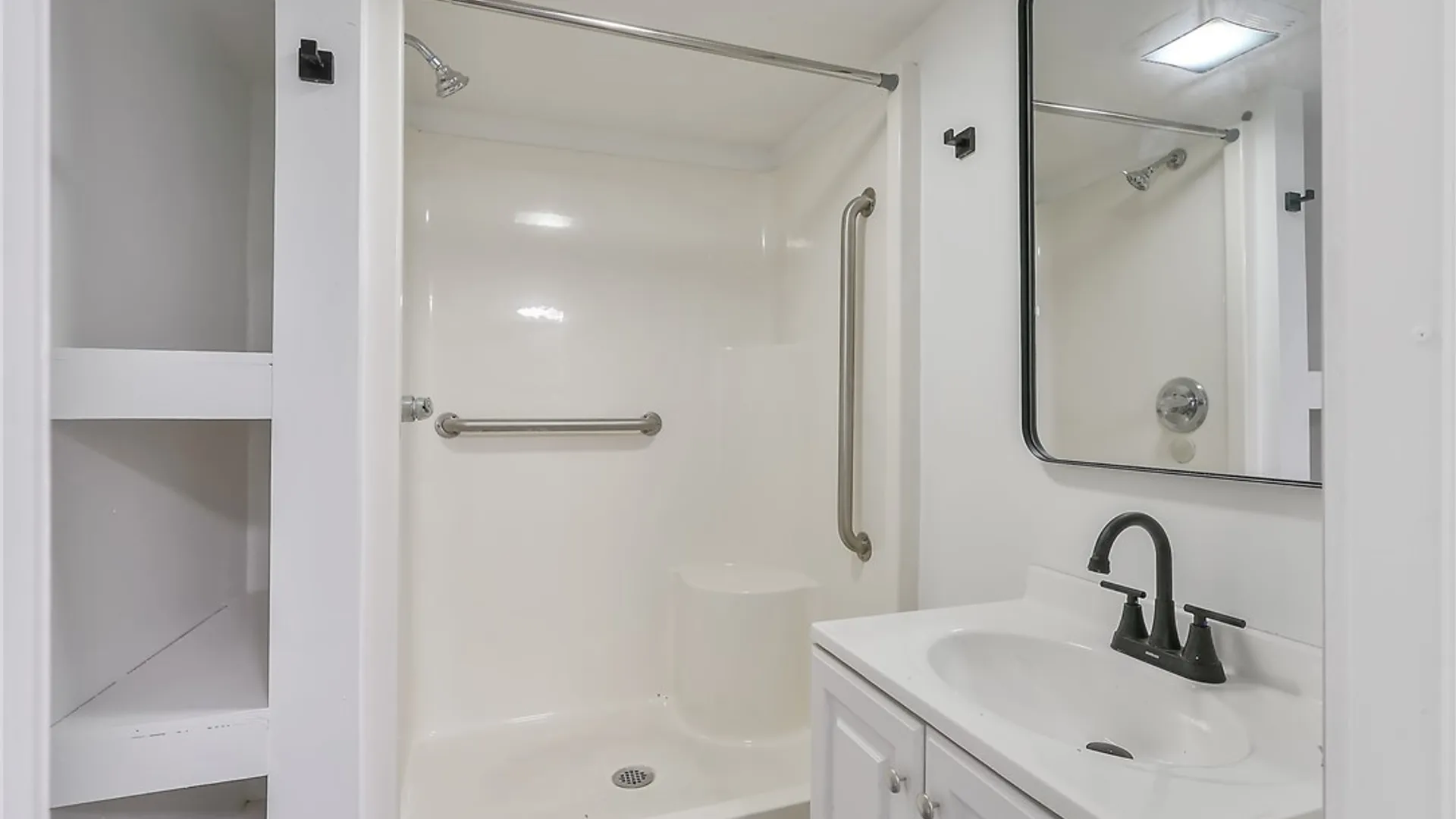 Property at 8026 Pickett Lane, Cicero, NY 13039 33