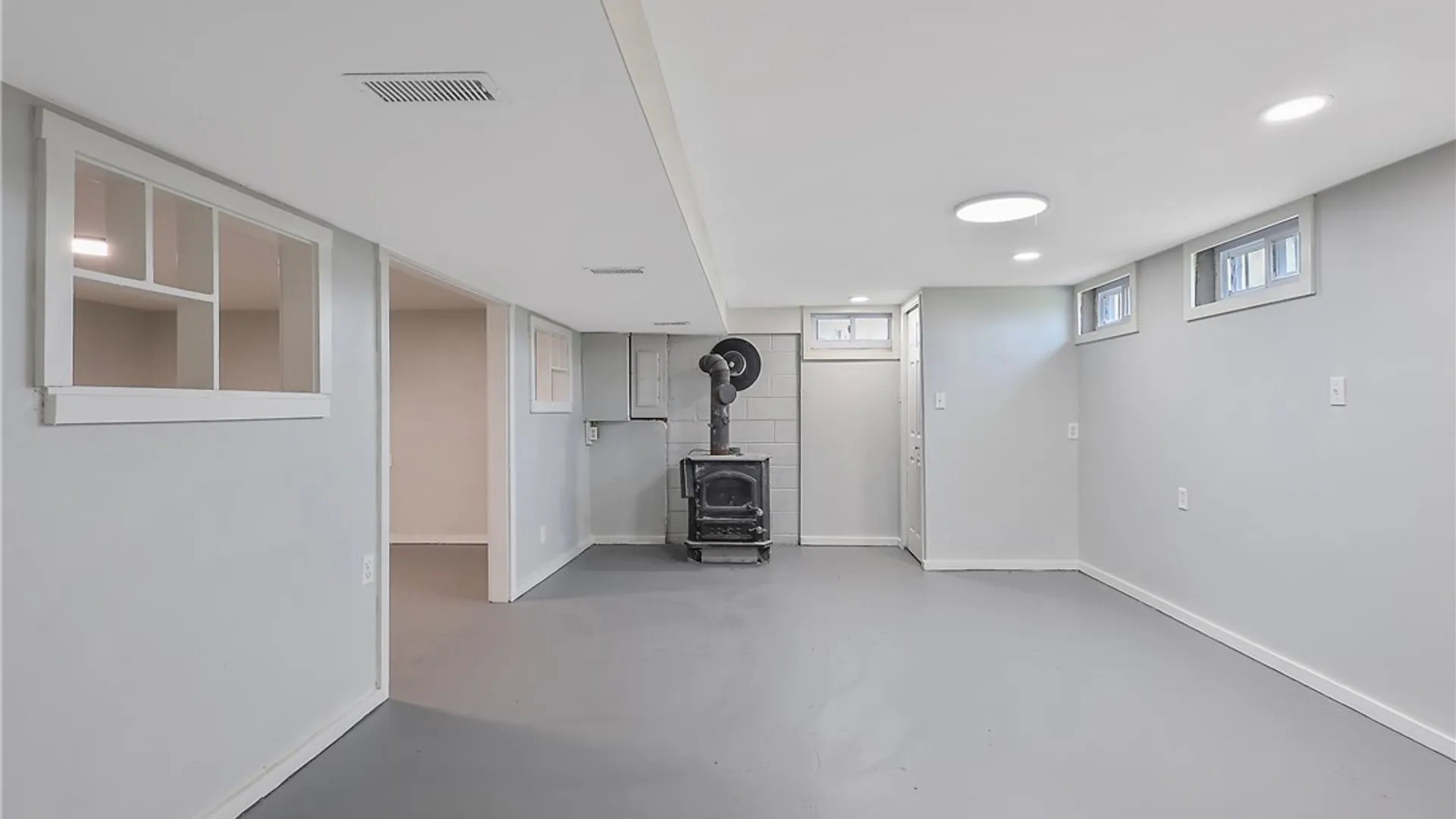 Property at 8026 Pickett Lane, Cicero, NY 13039 35