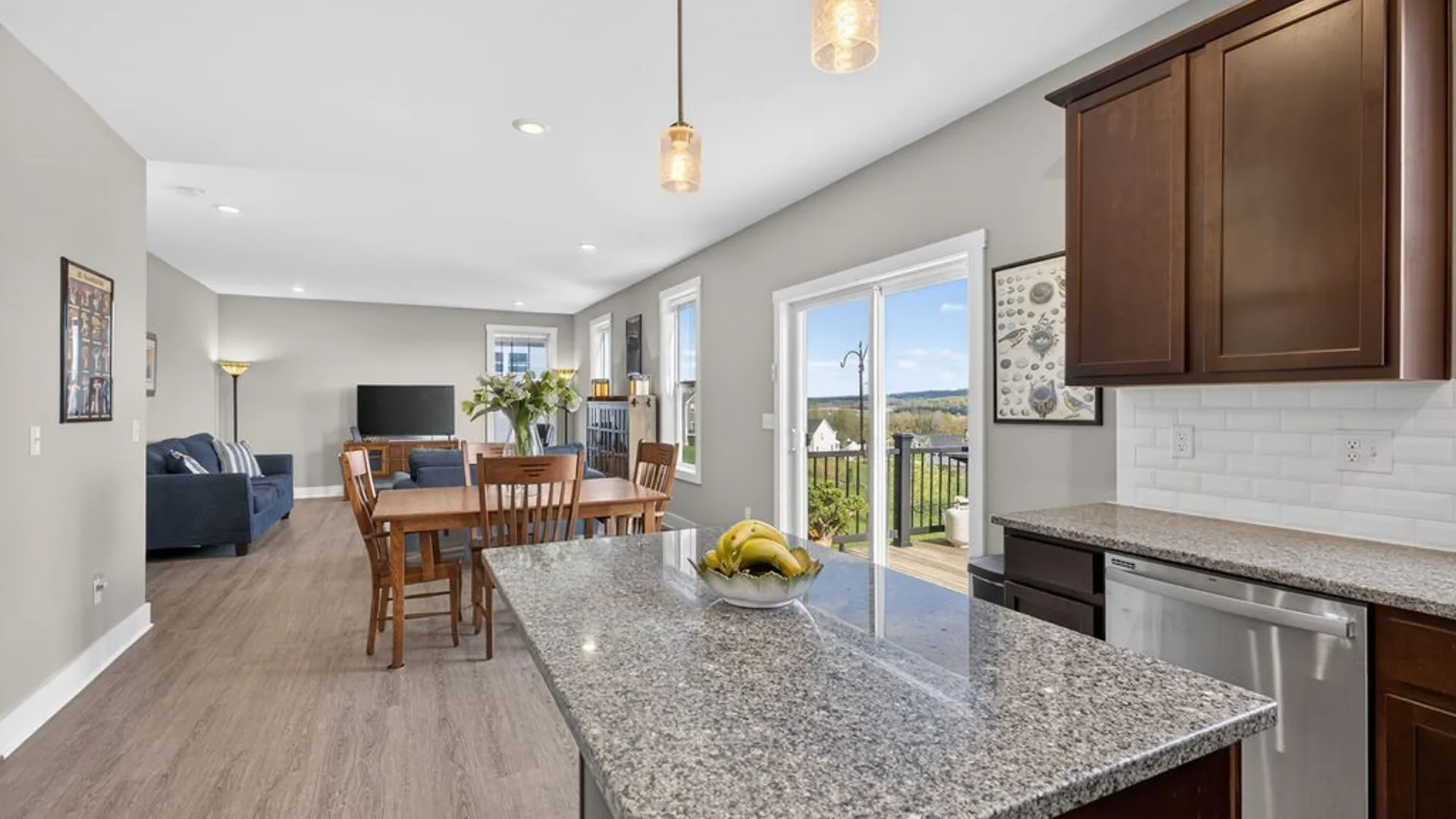 Property at 5543 Rolling Meadows Way, Camillus, NY 13031 13