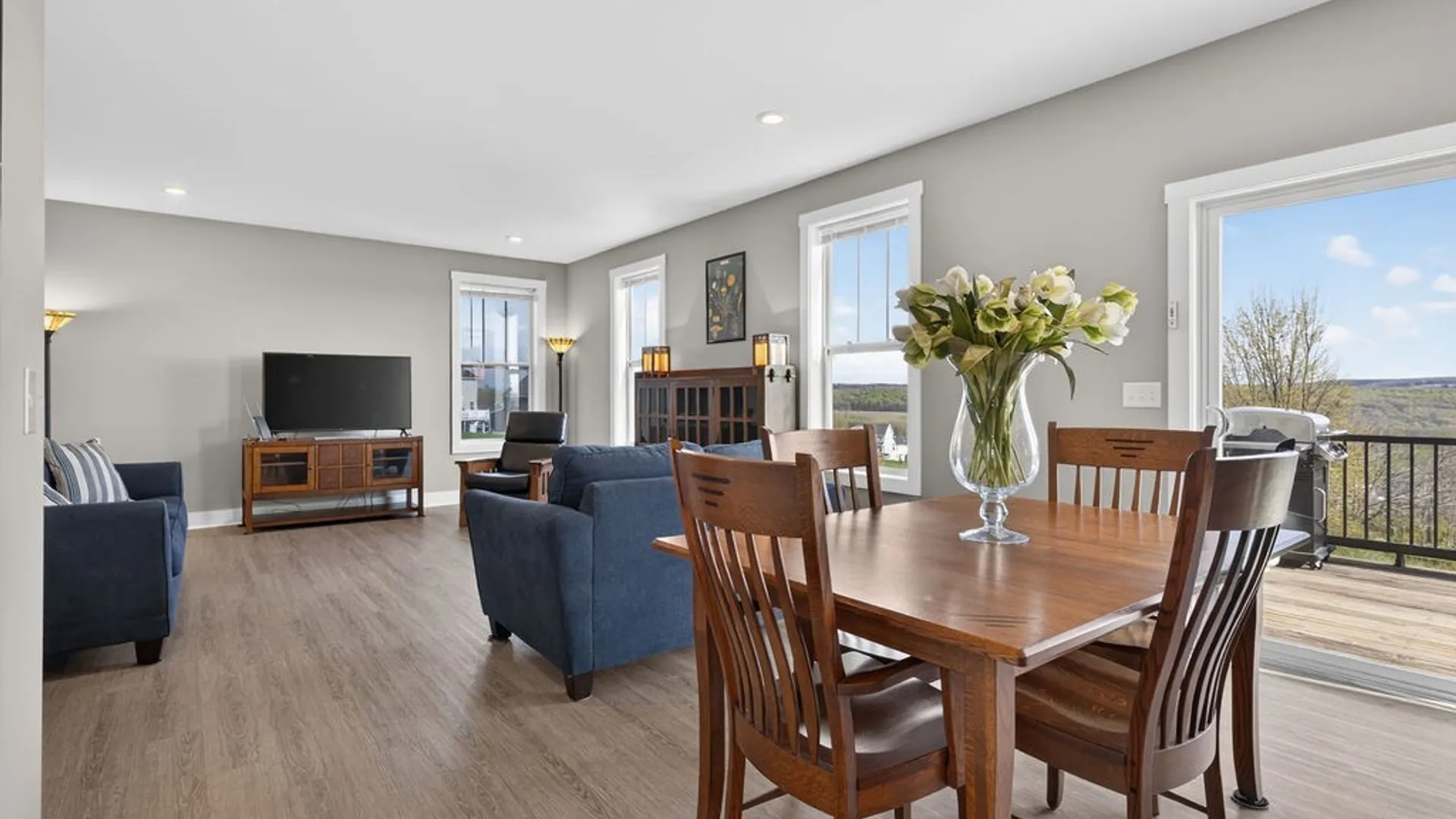 Property at 5543 Rolling Meadows Way, Camillus, NY 13031 17