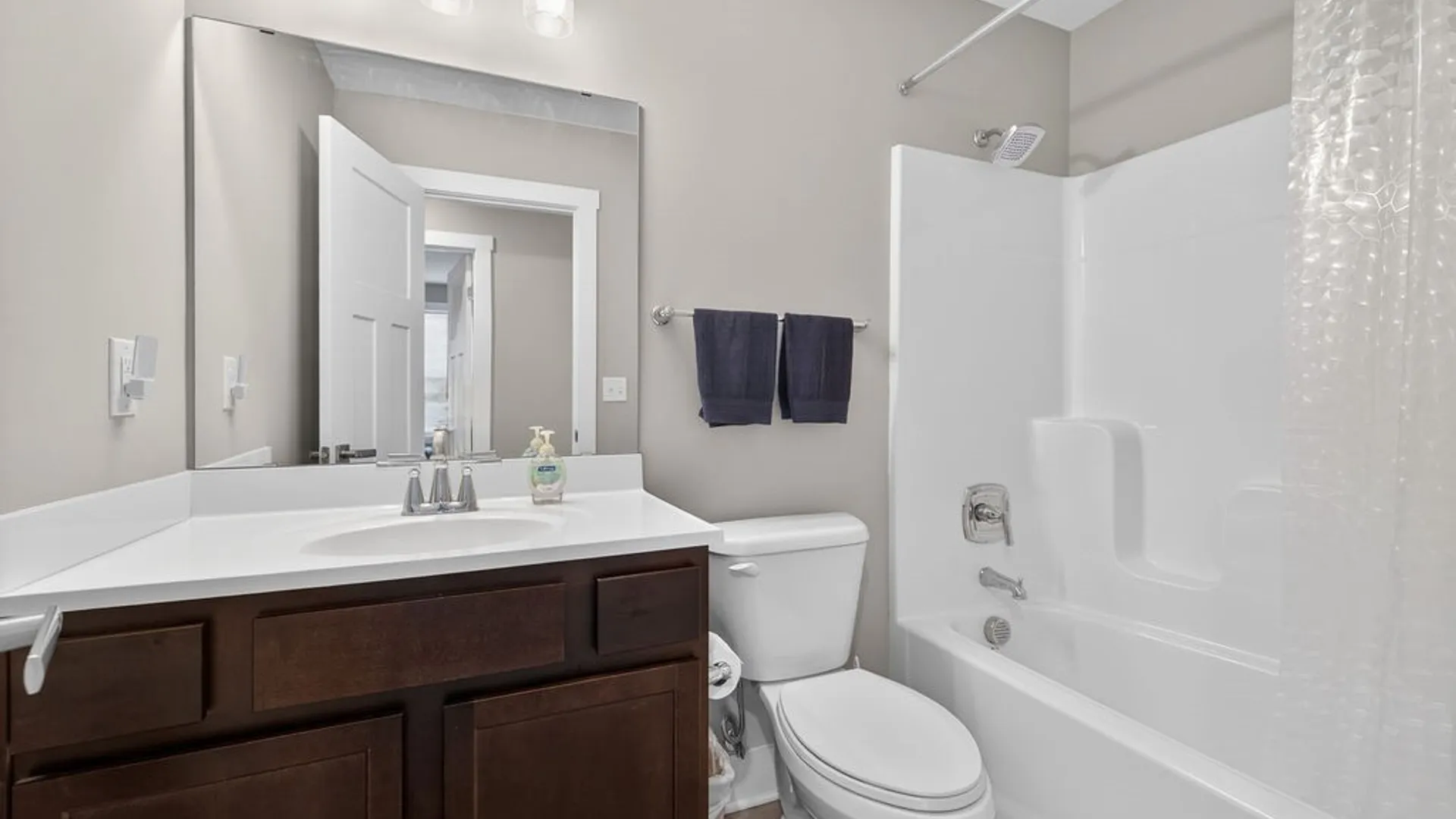 Property at 5543 Rolling Meadows Way, Camillus, NY 13031 24