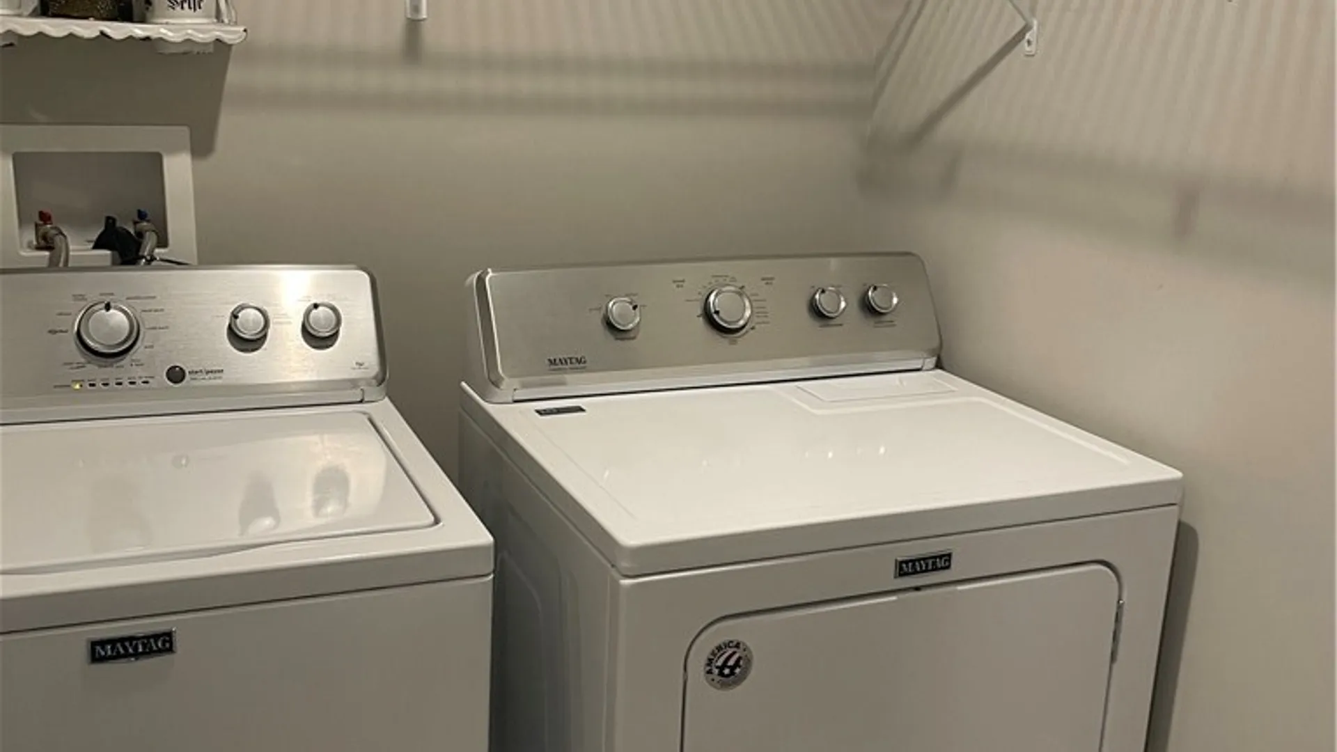 Property at 5543 Rolling Meadows Way, Camillus, NY 13031 37