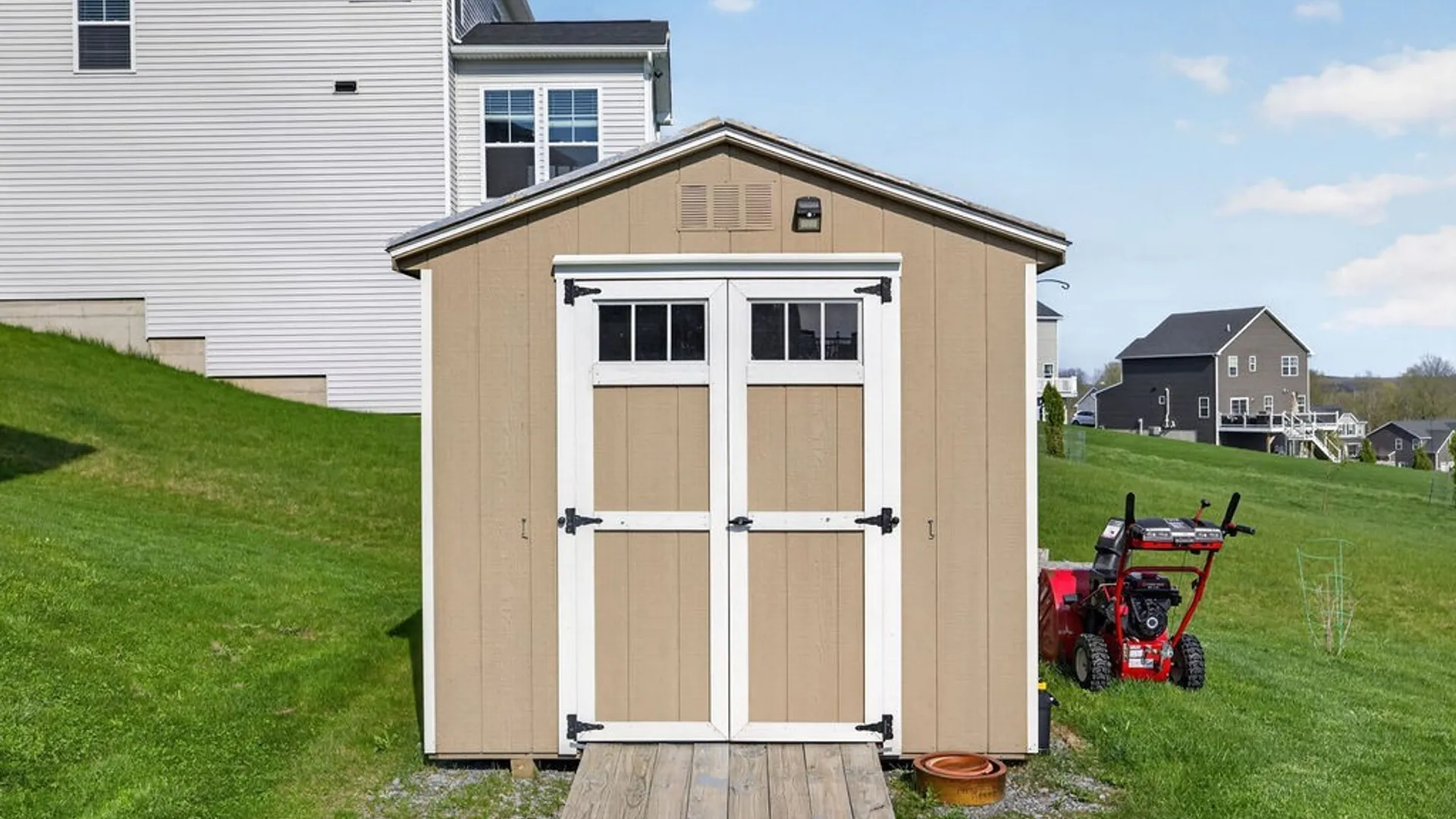 Property at 5543 Rolling Meadows Way, Camillus, NY 13031 47