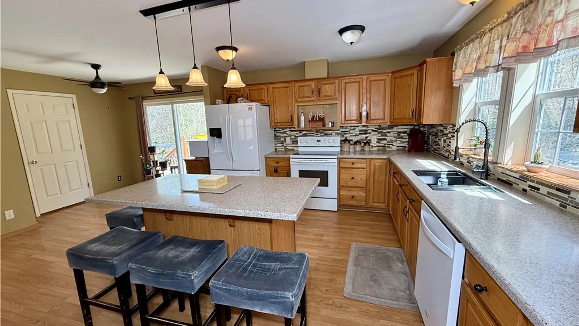 Property at 1426 Rte 20, Cazenovia, NY 13035 12