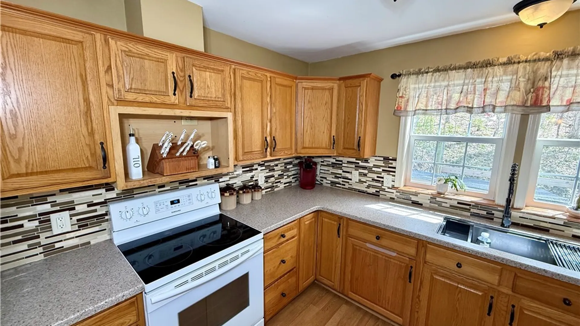 Property at 1426 Rte 20, Cazenovia, NY 13035 17