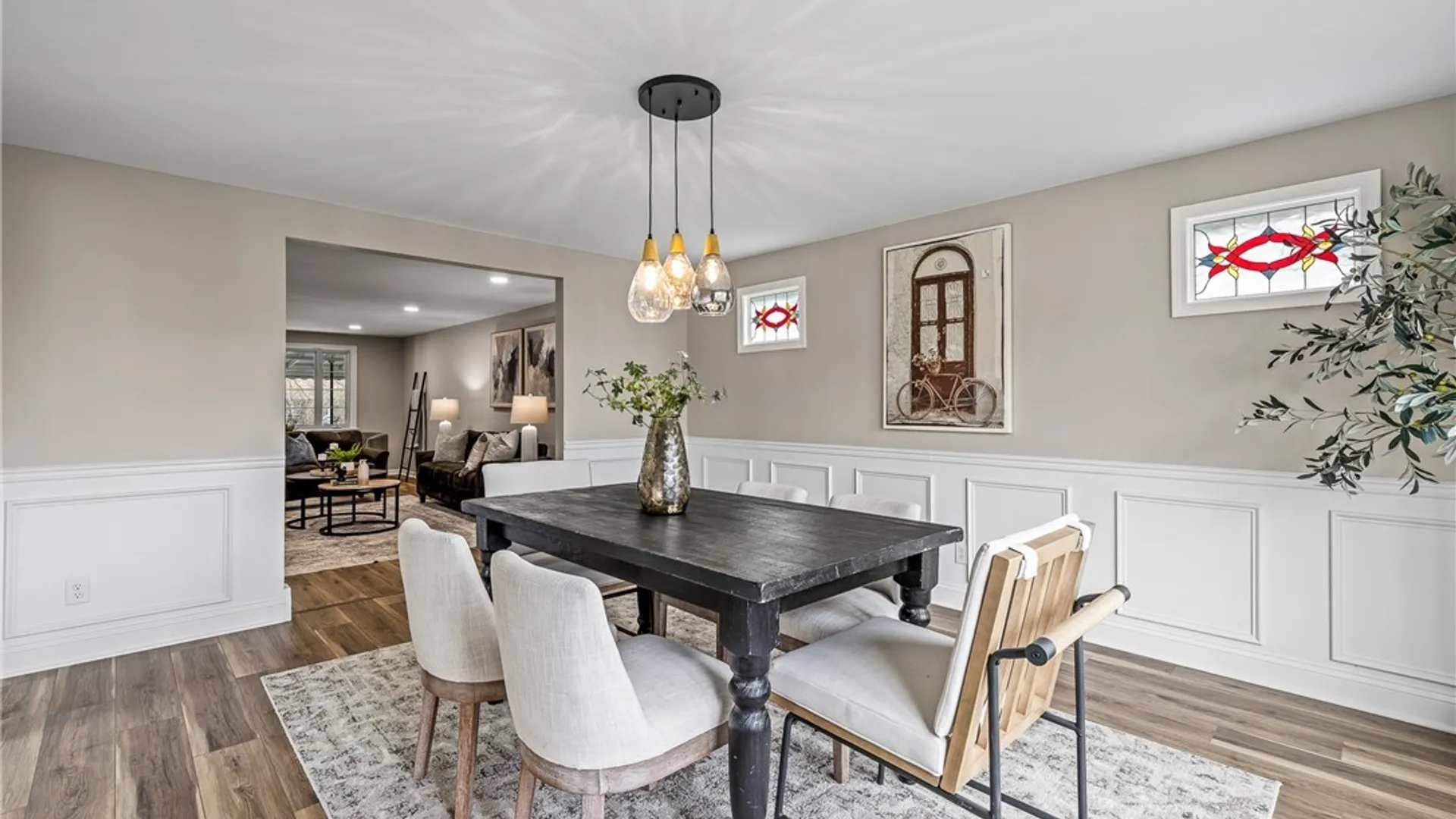 Property at 601 Roycroft Boulevard, Cheektowaga, NY 14225 12