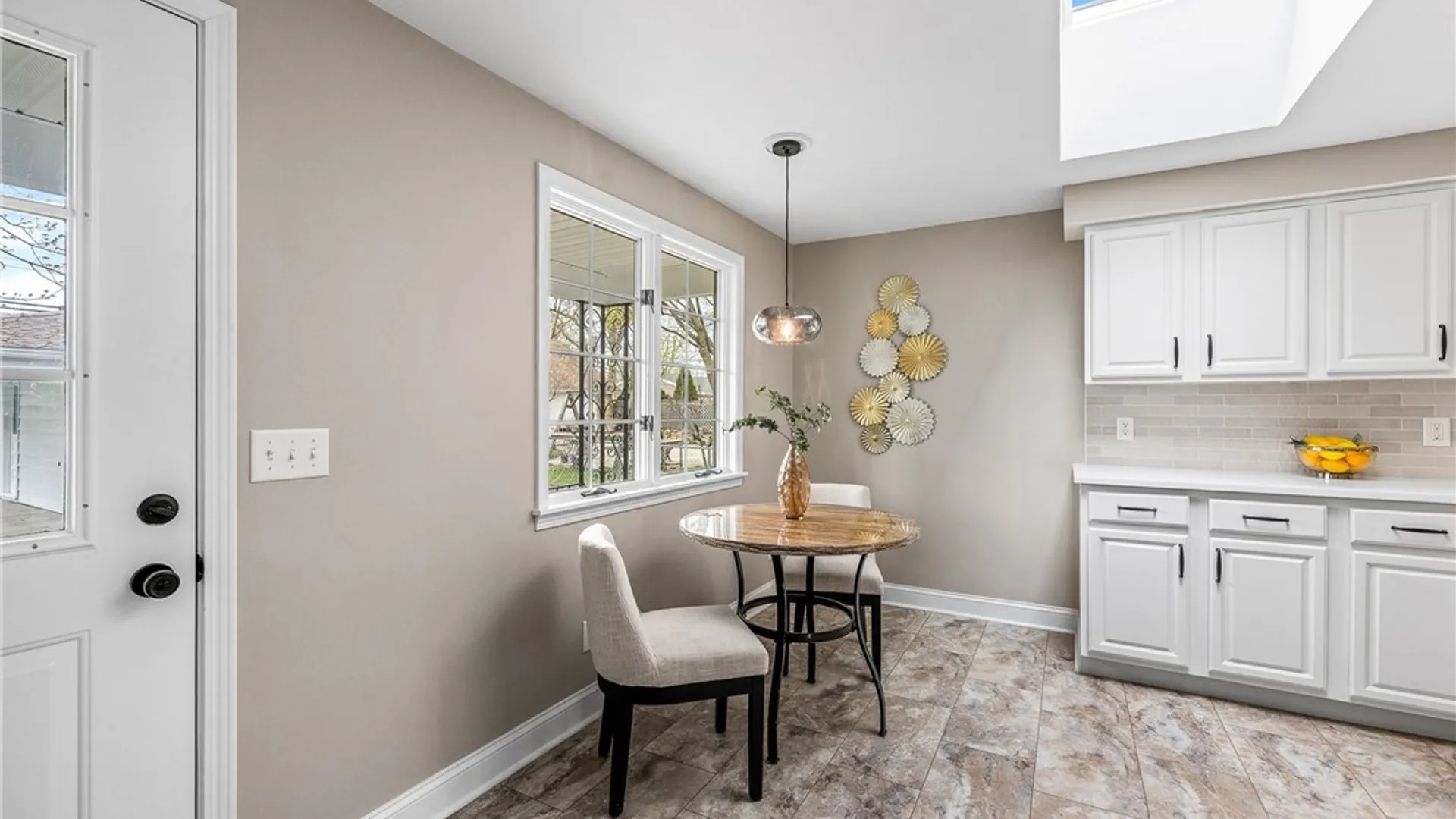 Property at 601 Roycroft Boulevard, Cheektowaga, NY 14225 14