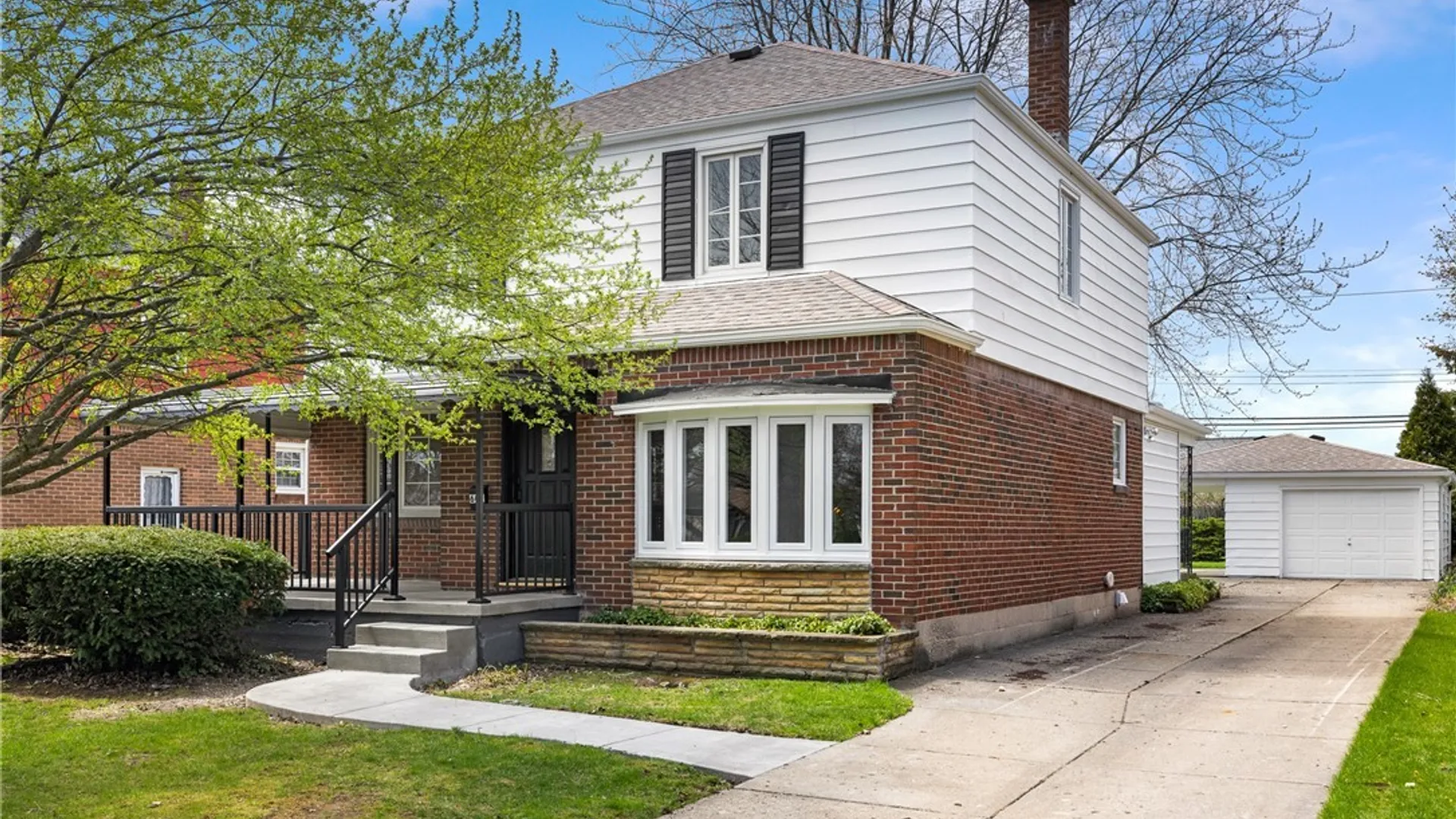 Property at 601 Roycroft Boulevard, Cheektowaga, NY 14225 2