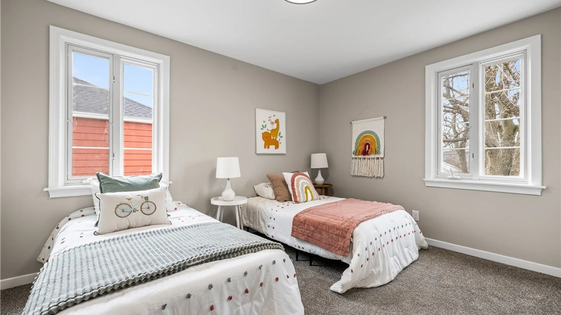 Property at 601 Roycroft Boulevard, Cheektowaga, NY 14225 28