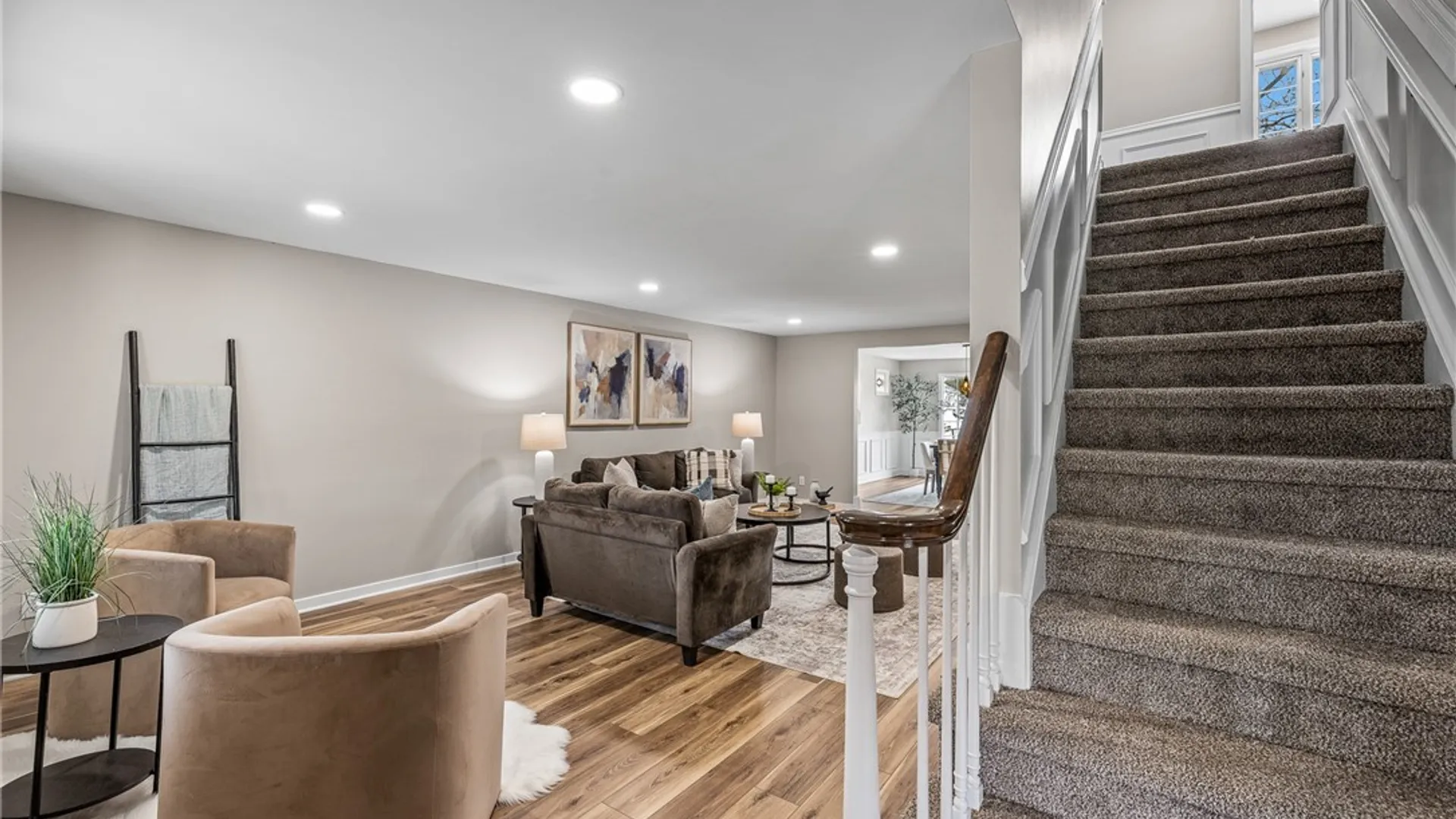 Property at 601 Roycroft Boulevard, Cheektowaga, NY 14225 5