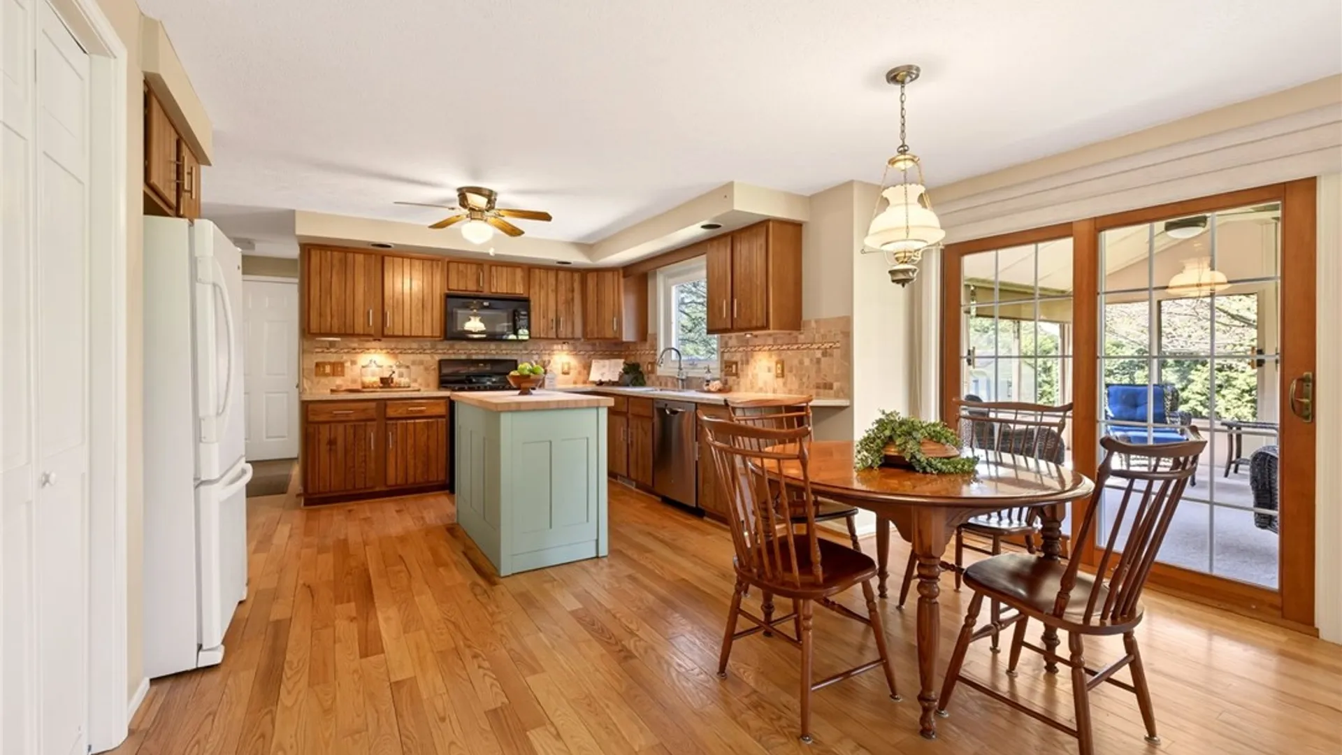 Property at 480 Spring Meadow Lane, Webster, NY 14580 13