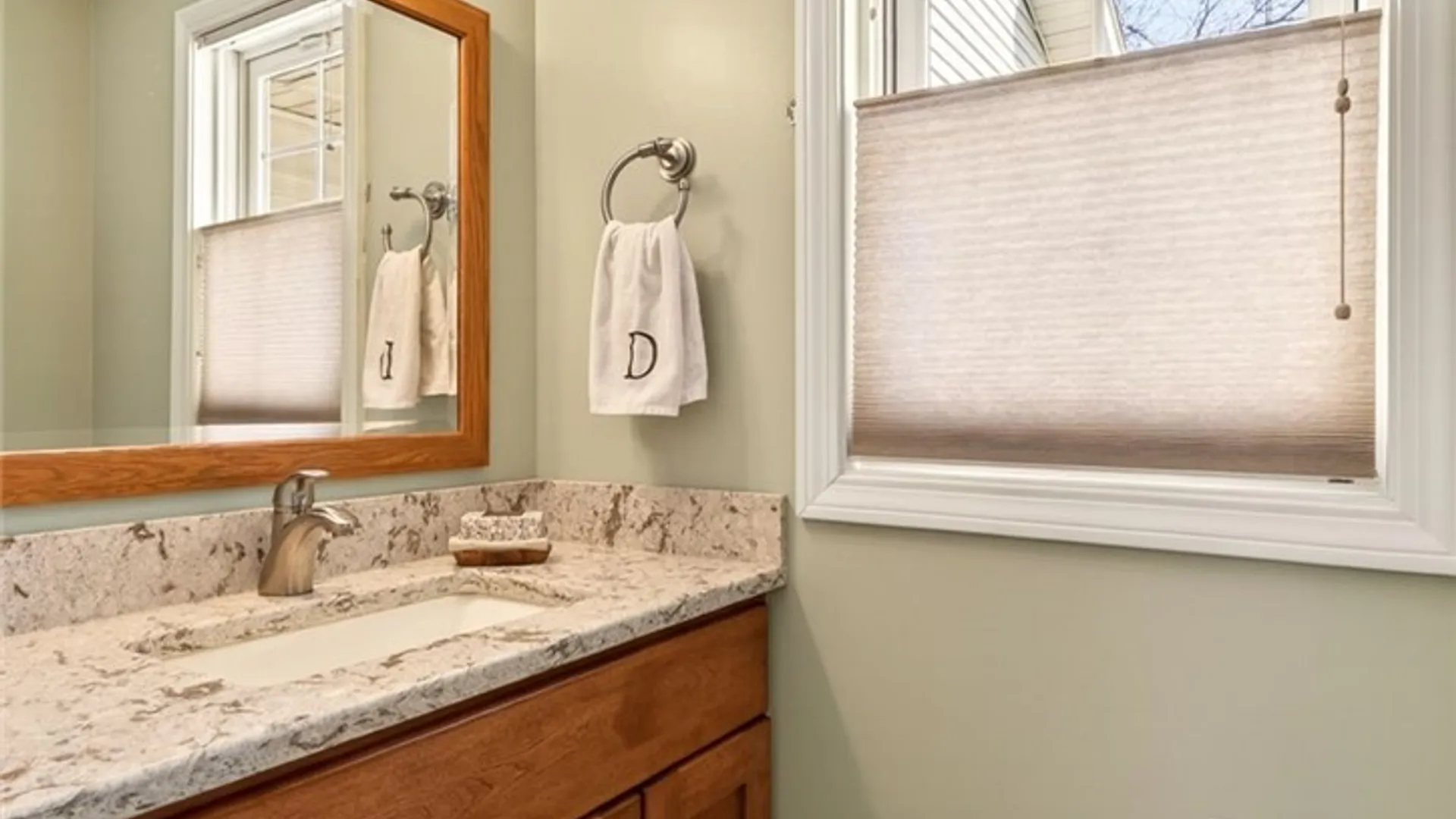 Property at 480 Spring Meadow Lane, Webster, NY 14580 22