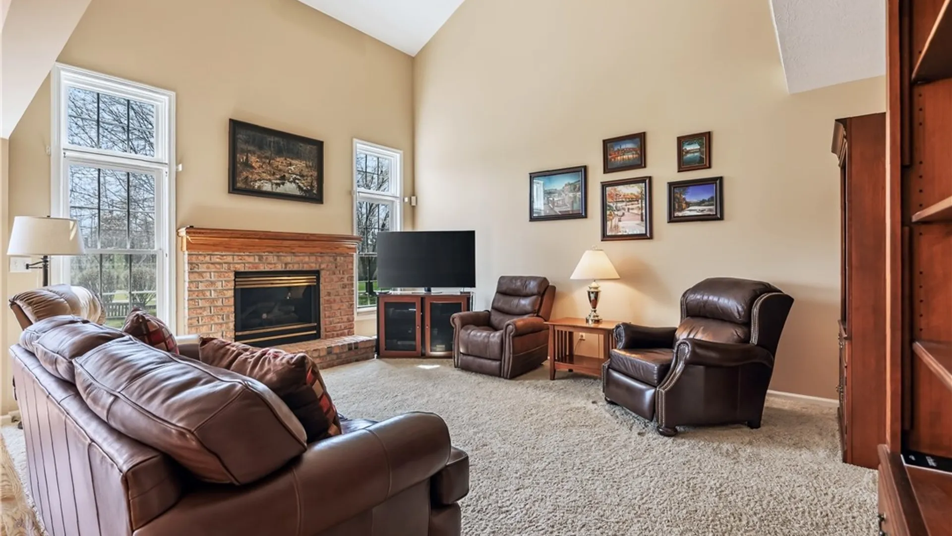 Property at 17 Sanibel Dr Drive, Perinton, NY 14450 14