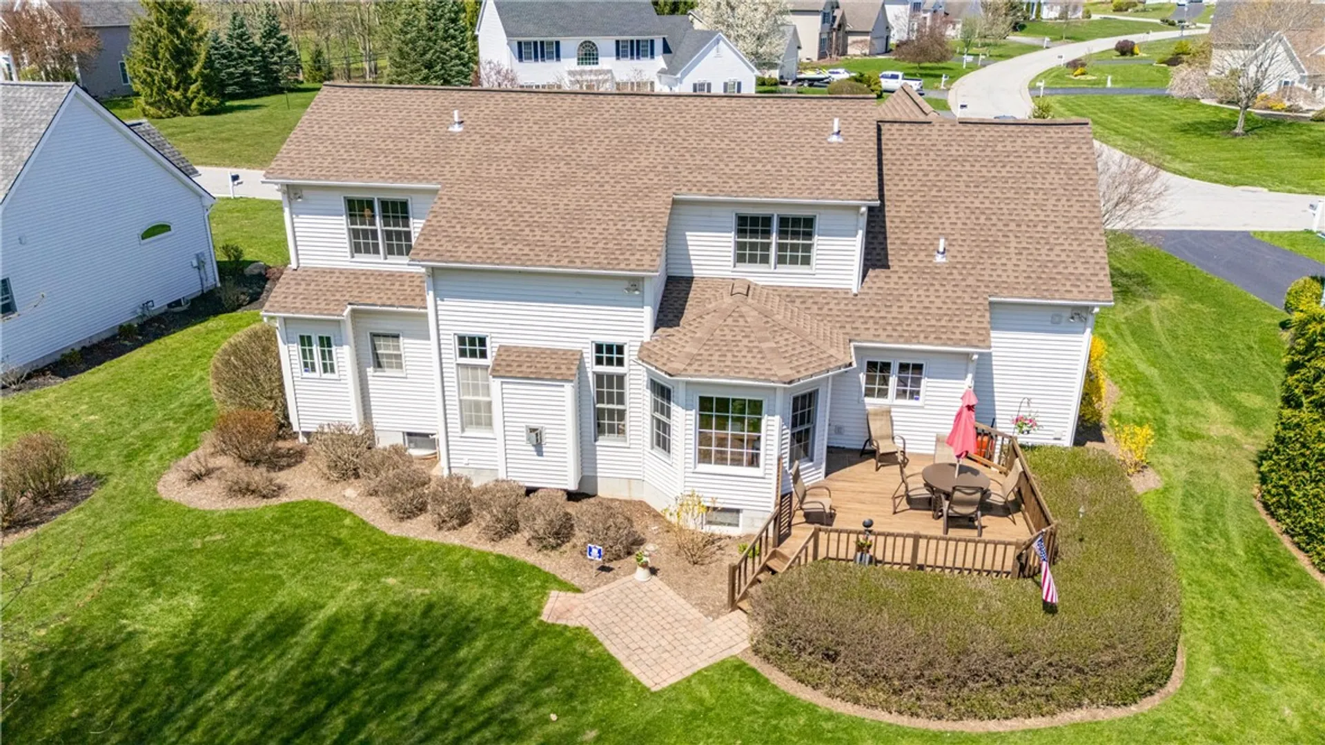 Property at 17 Sanibel Dr Drive, Perinton, NY 14450 39