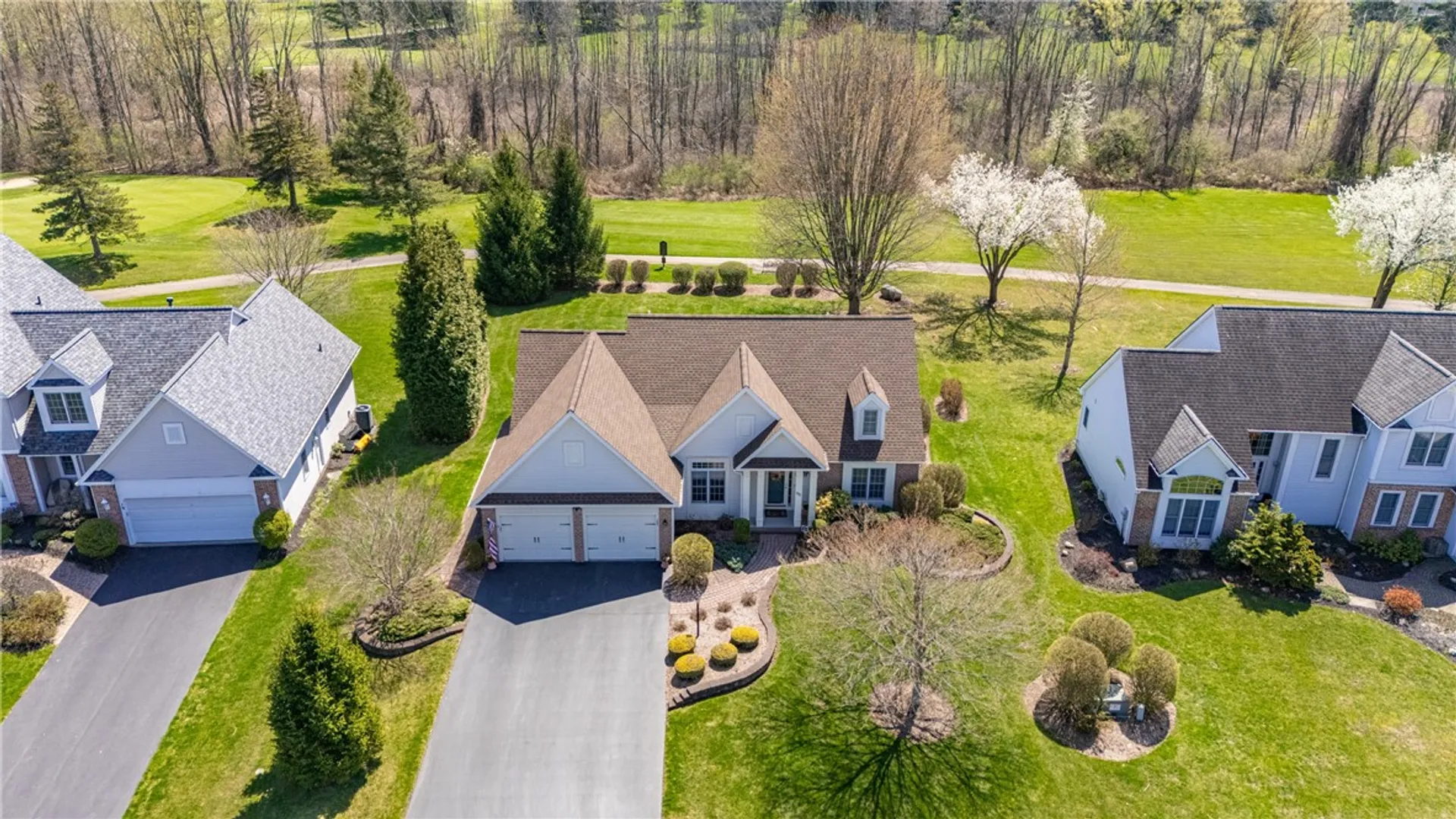 Property at 17 Sanibel Dr Drive, Perinton, NY 14450 5