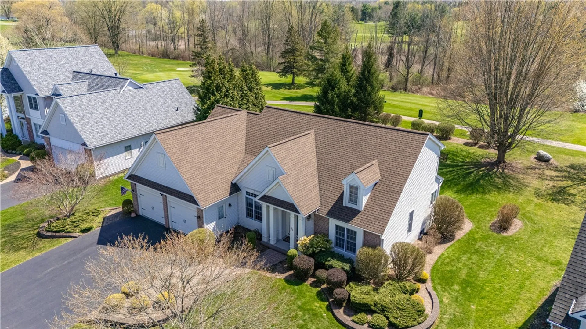 Property at 17 Sanibel Dr Drive, Perinton, NY 14450 6