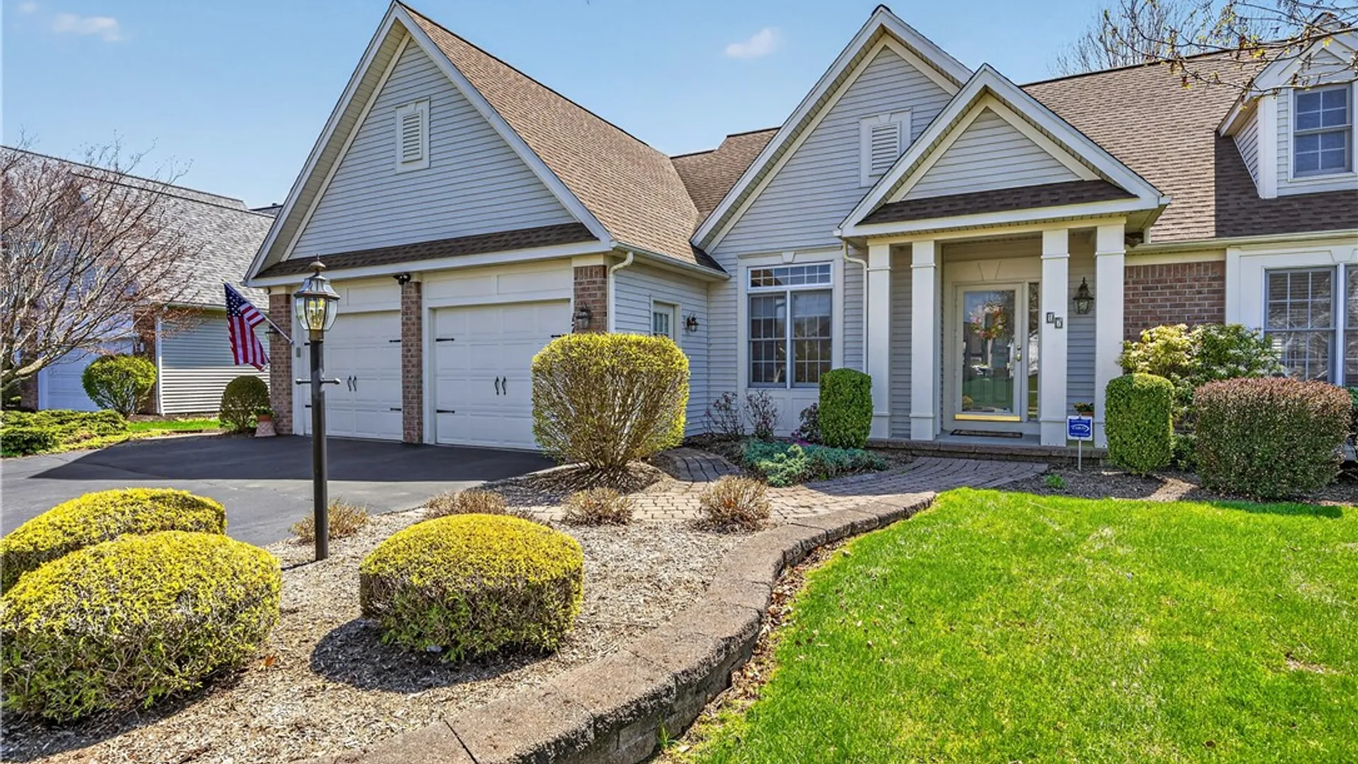 Property at 17 Sanibel Dr Drive, Perinton, NY 14450 9