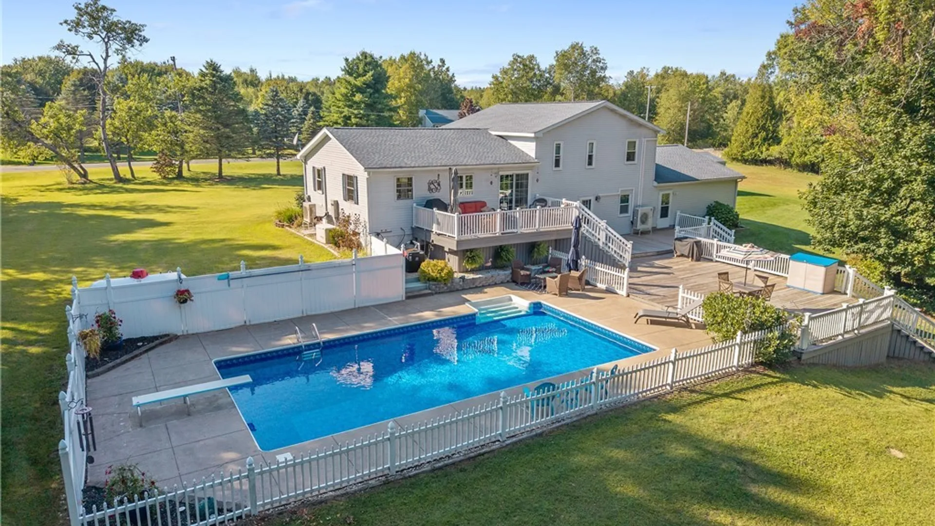 Property at 554 Baldwin Road, Volney, NY 13069 3