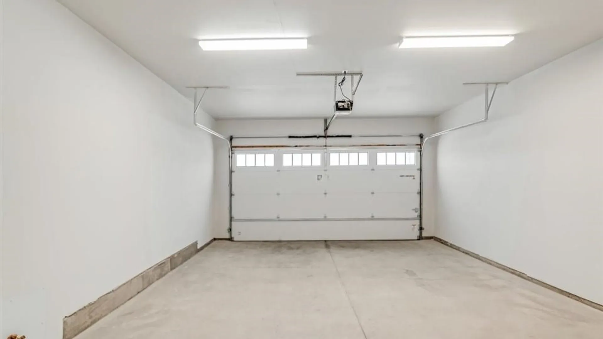 Property at 237 Cos Grande, Brighton, NY 14618 9