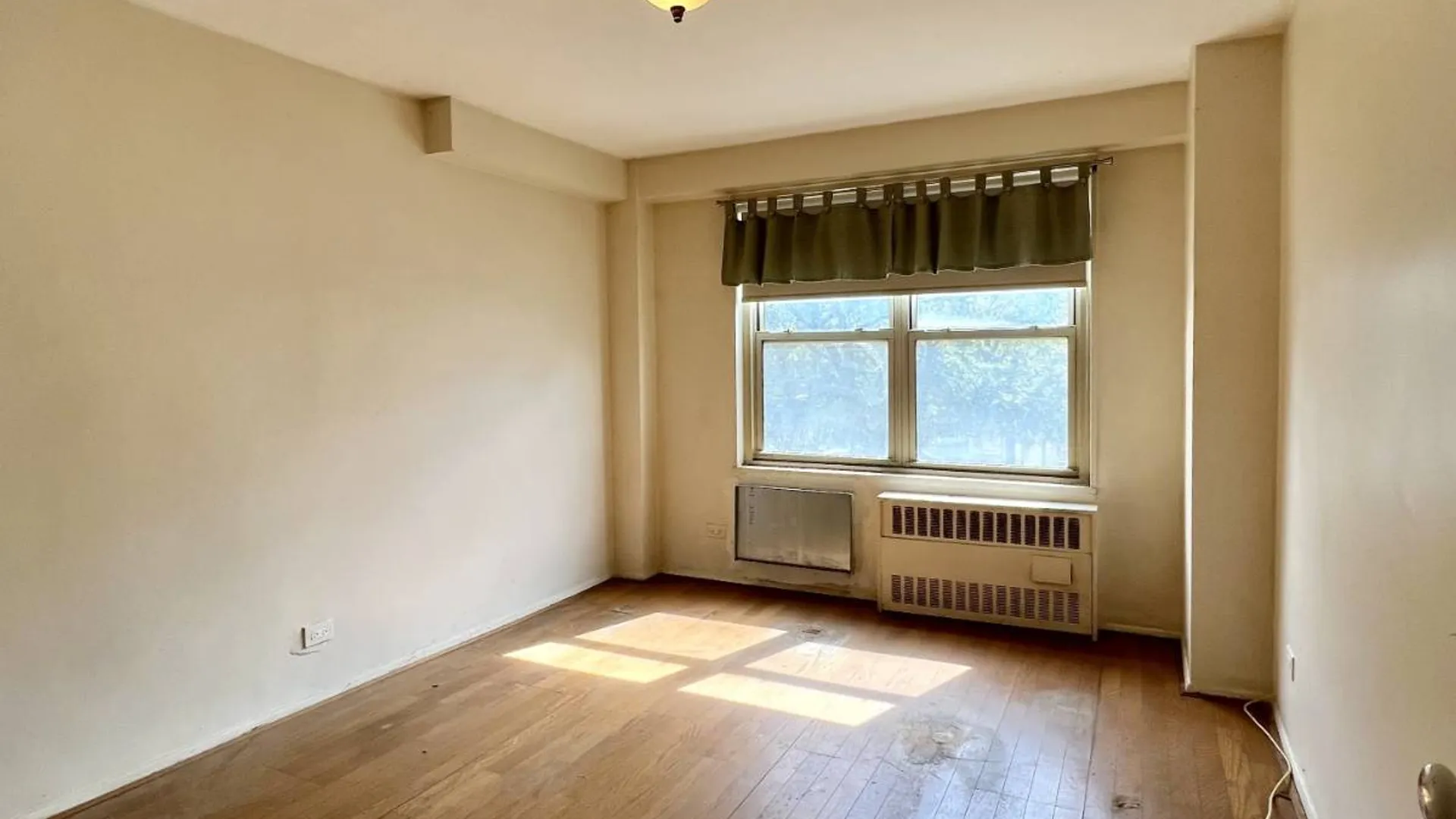 Property at 2652 Cropsey Ave, Brooklyn, NY 11214 10