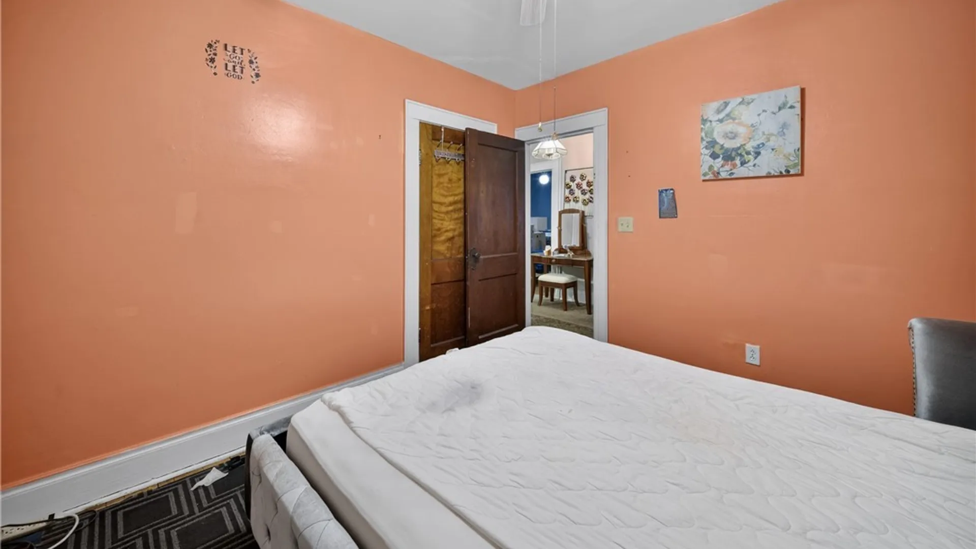 Property at 204 Parkway Drive, Syracuse, NY 13207 12