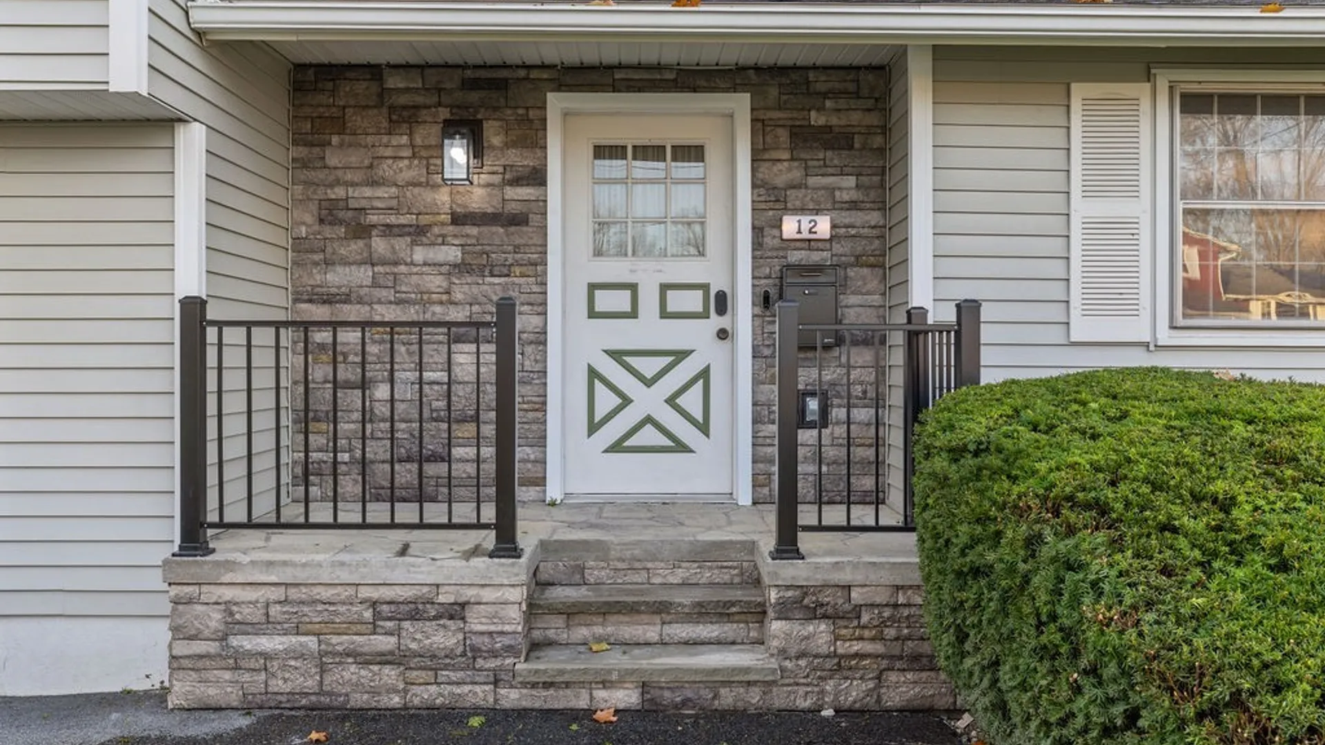 Property at 12 Kiwi Path, Clay, NY 13090 3