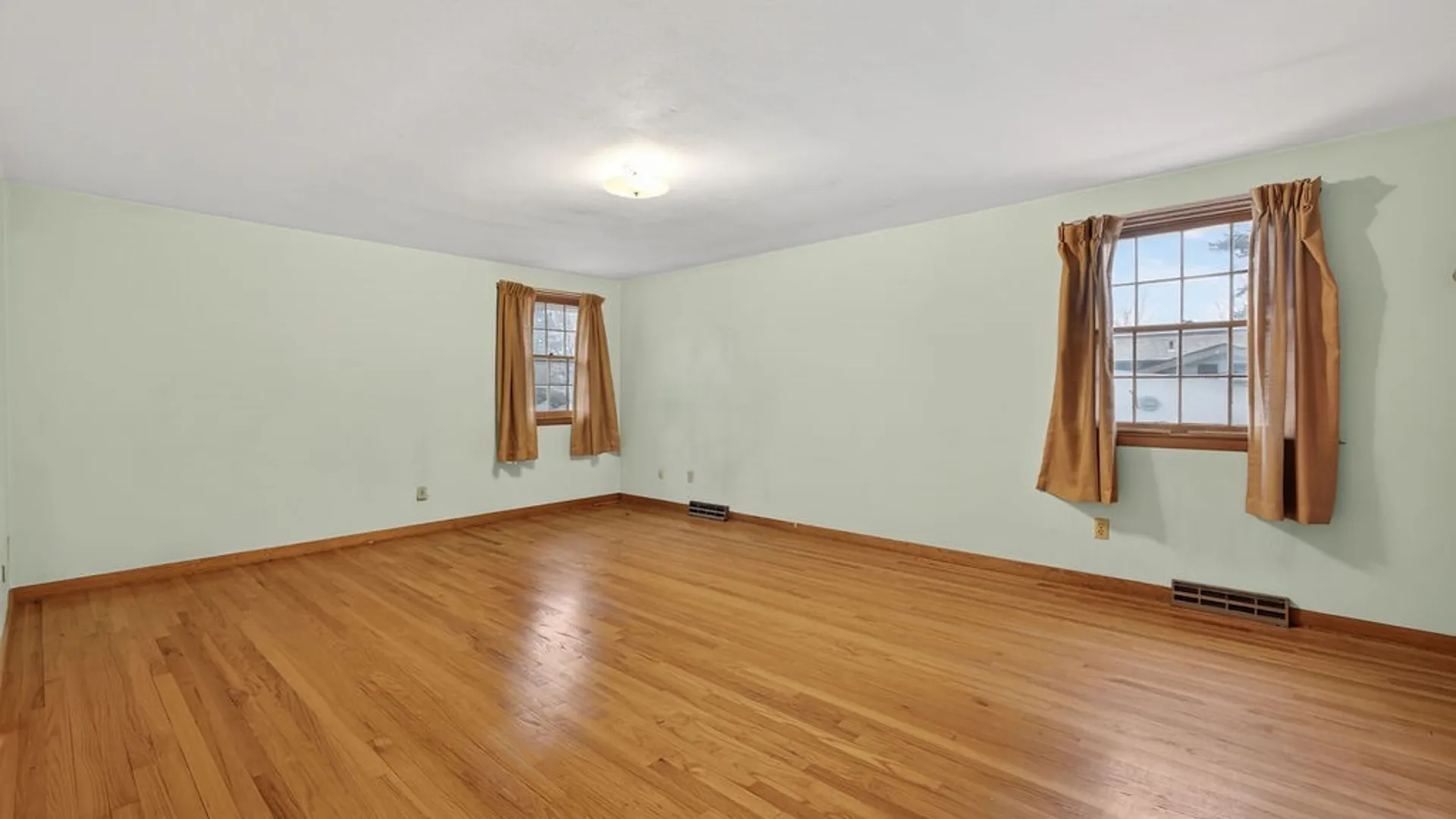 Property at 12 Kiwi Path, Clay, NY 13090 31