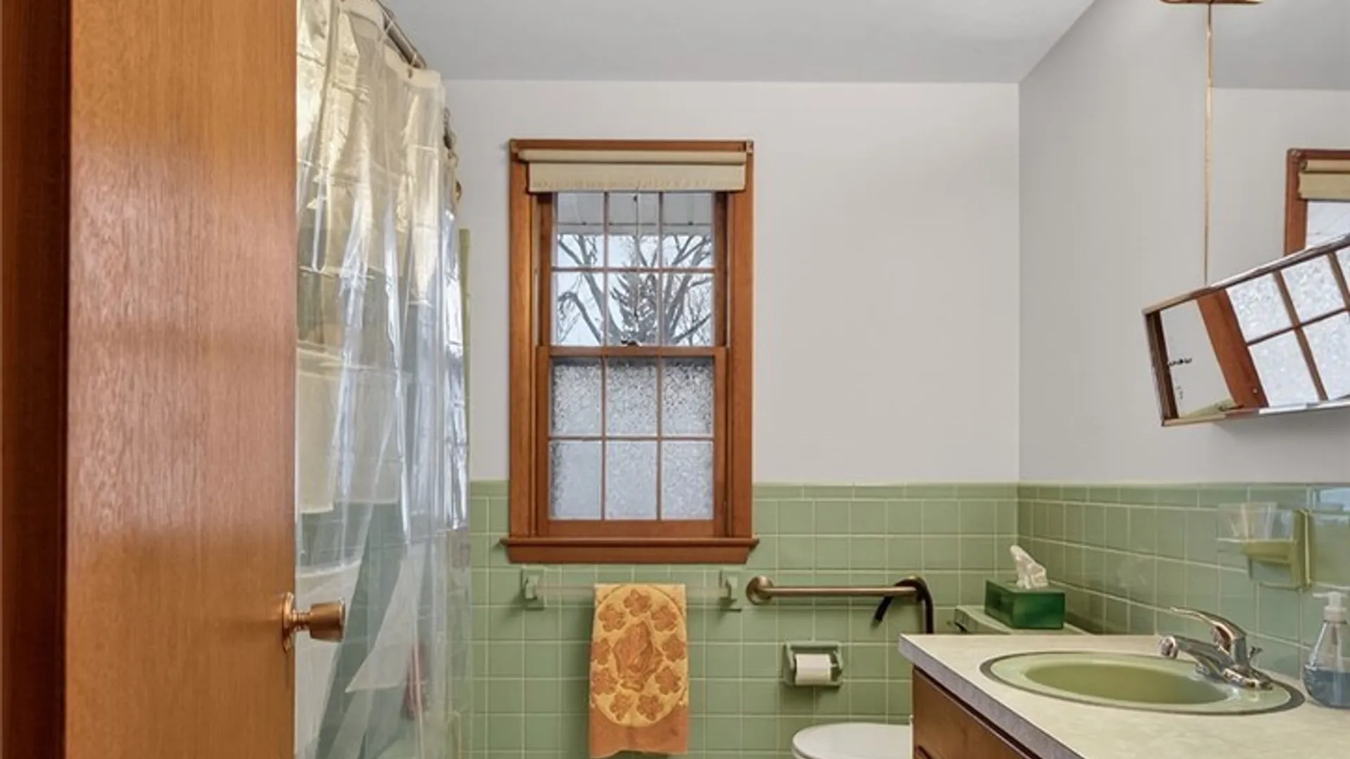 Property at 12 Kiwi Path, Clay, NY 13090 34