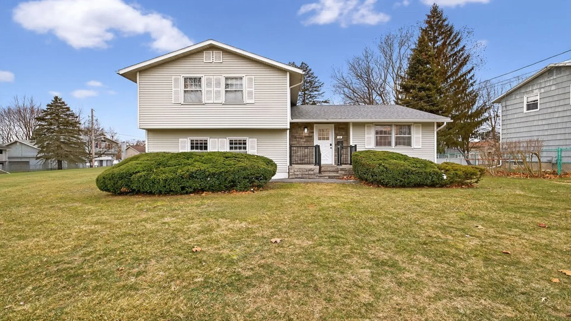 Property at 12 Kiwi Path, Clay, NY 13090 44