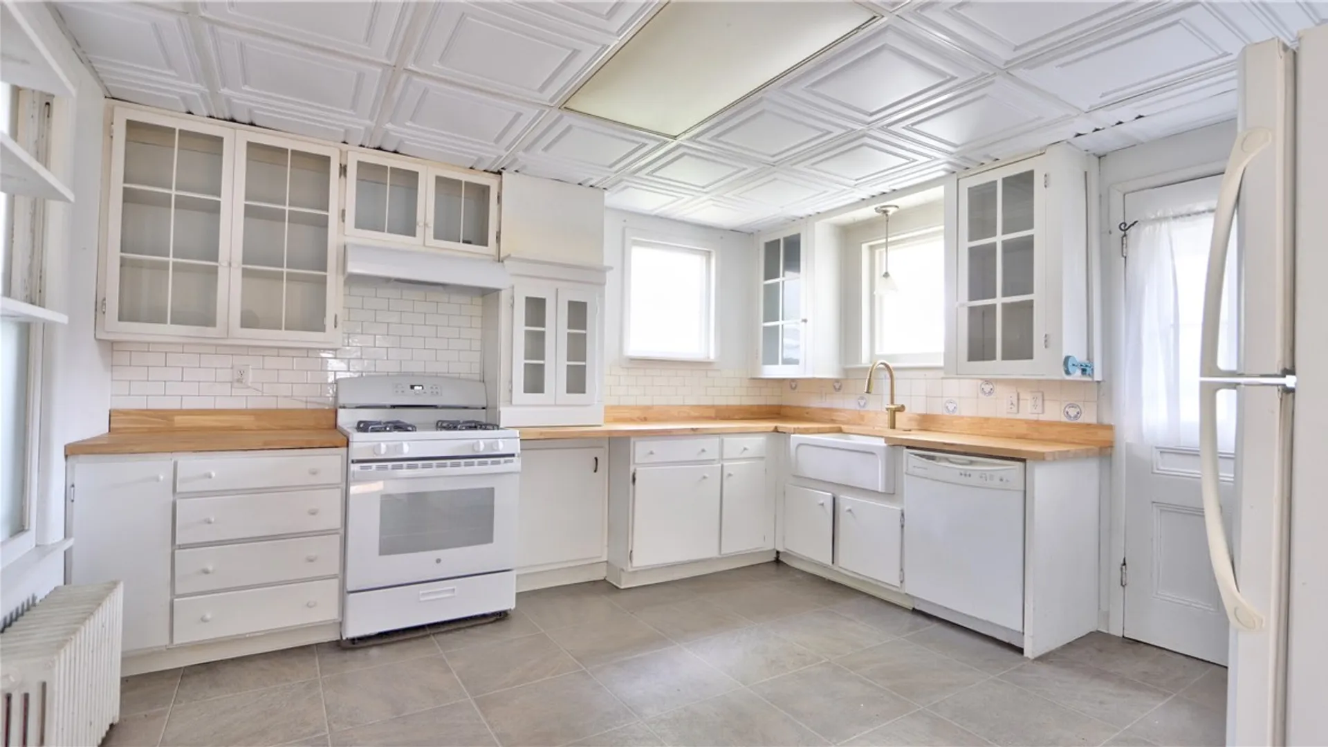 Property at 282 Washington Street, Geneva City, NY 14456 16