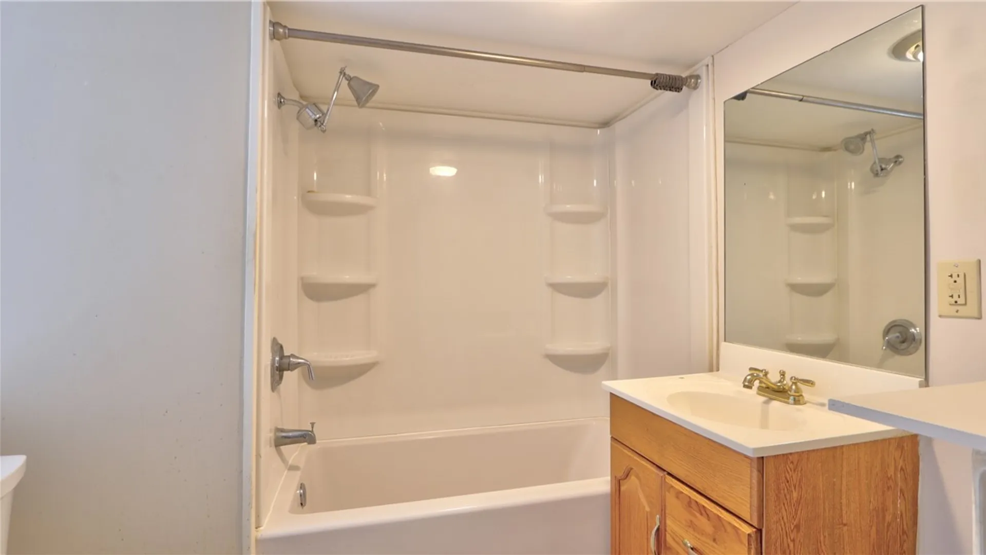 Property at 282 Washington Street, Geneva City, NY 14456 35