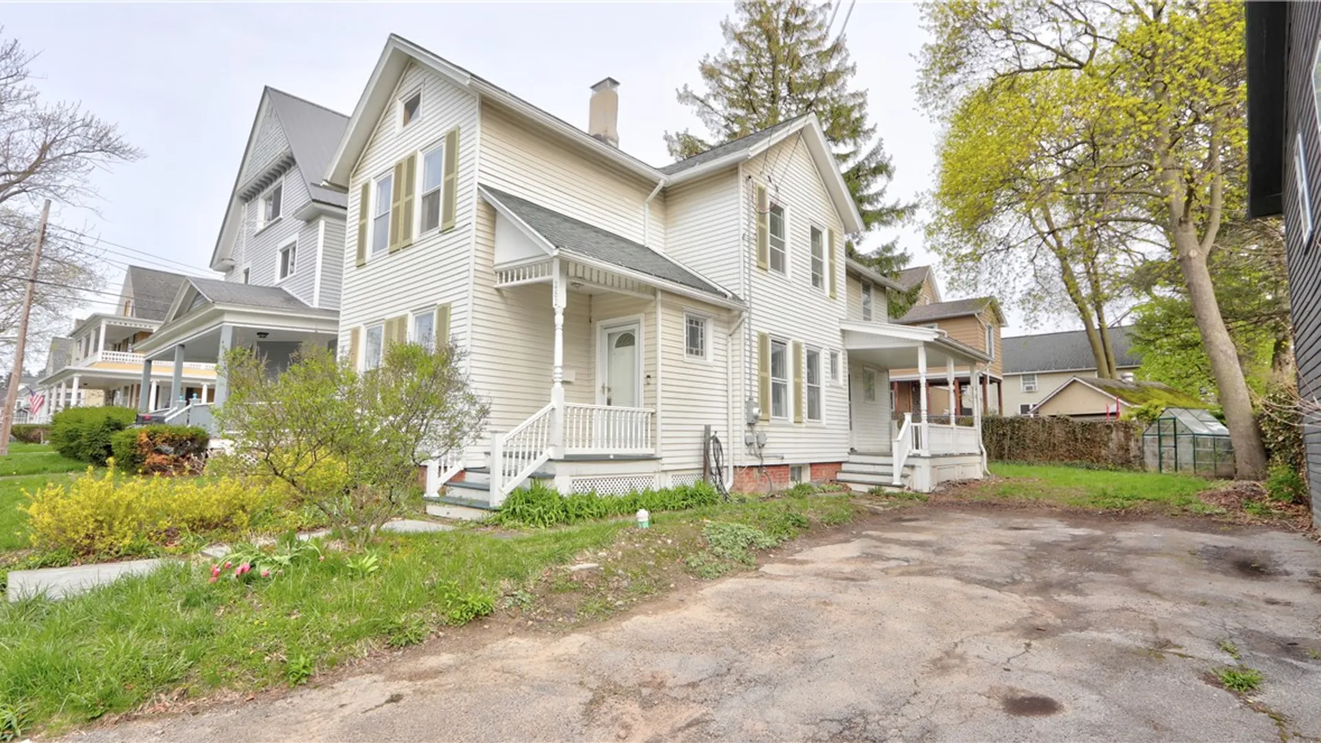 Property at 282 Washington Street, Geneva City, NY 14456 4