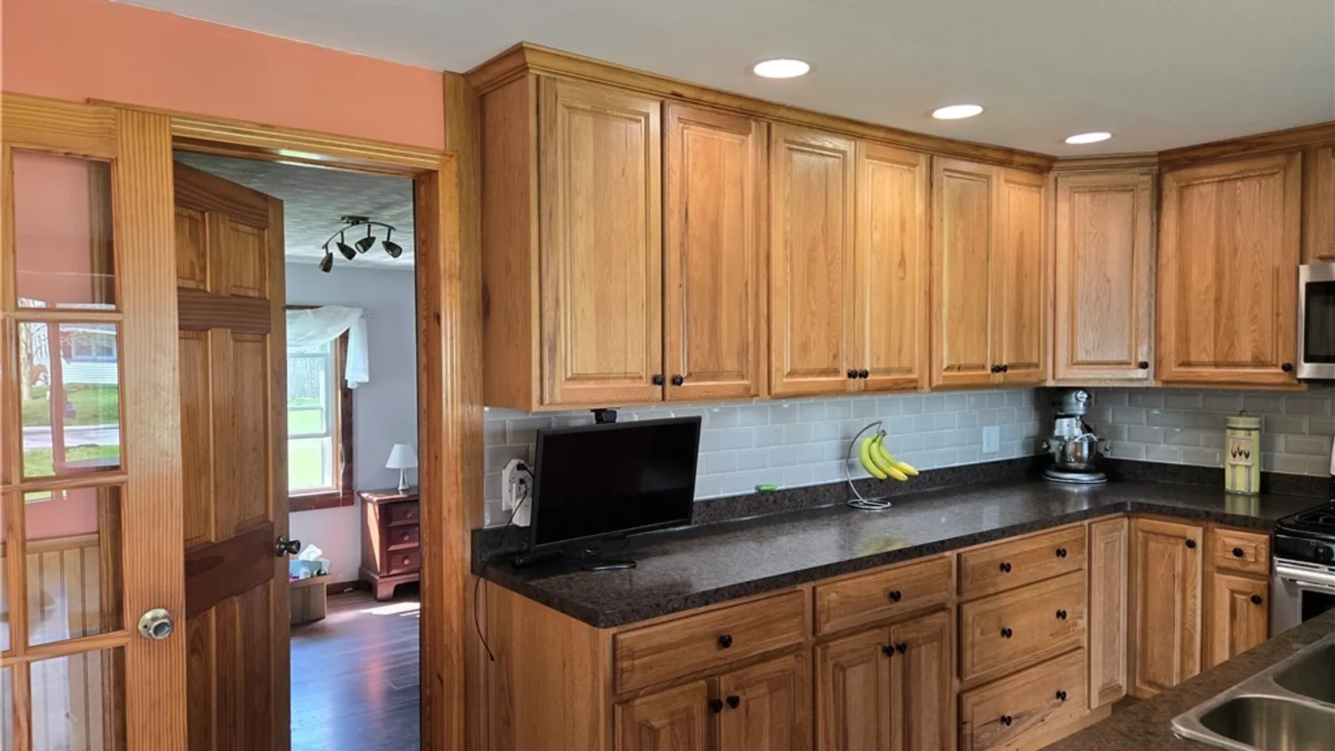 Property at 8984 Lovers Lane Road, Pembroke, NY 14036 15