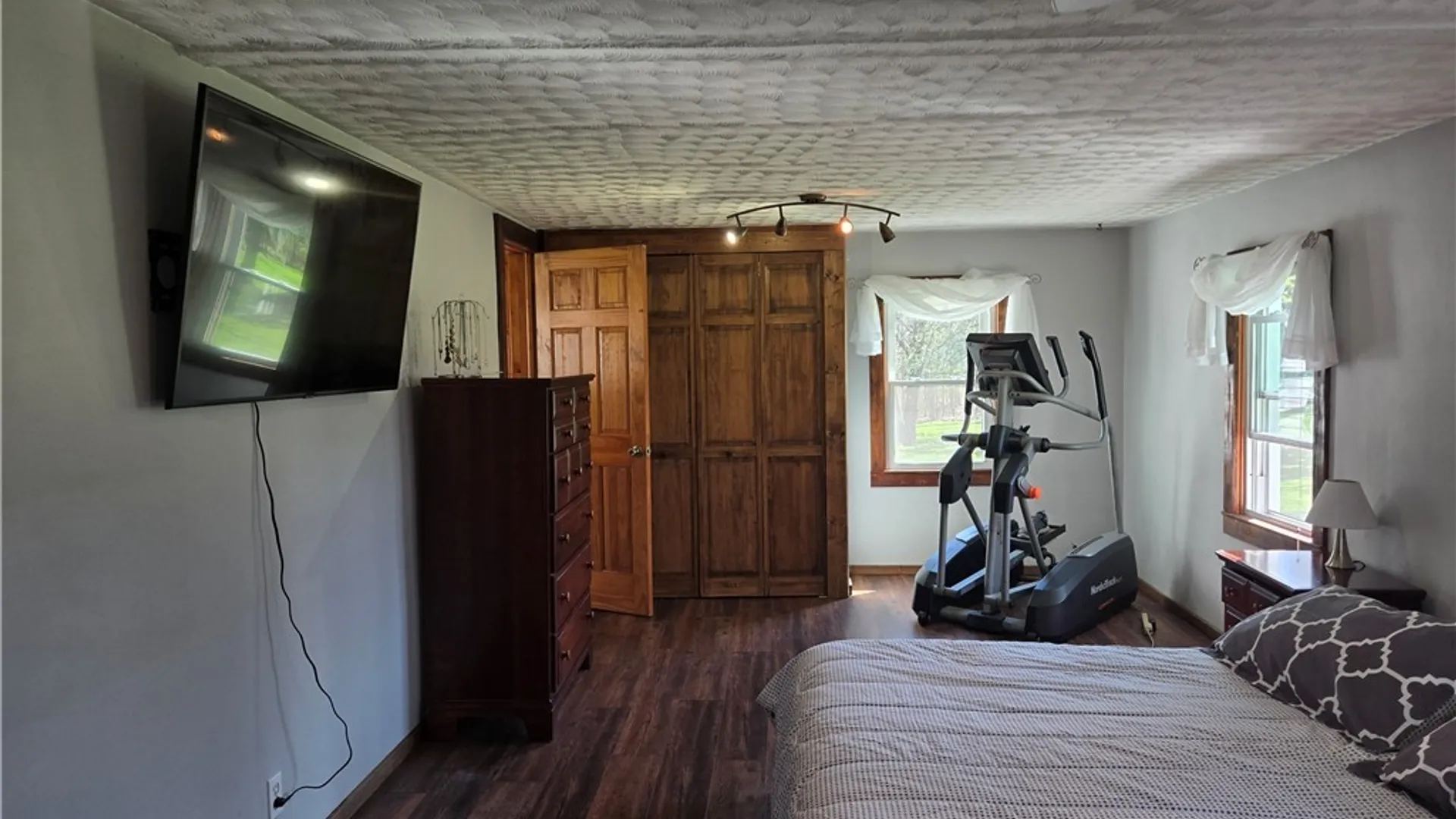 Property at 8984 Lovers Lane Road, Pembroke, NY 14036 27