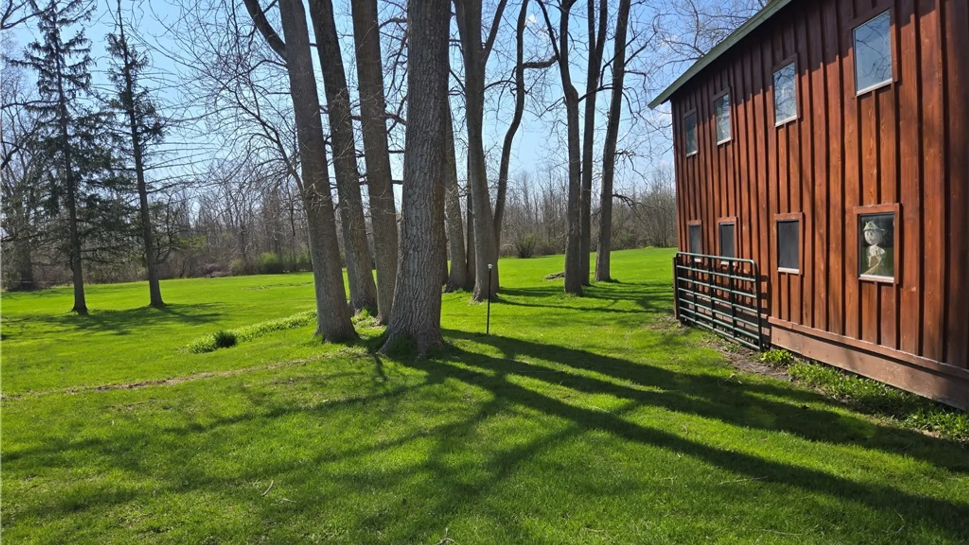 Property at 8984 Lovers Lane Road, Pembroke, NY 14036 9