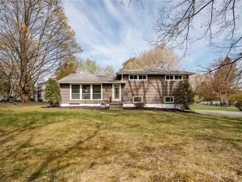 100 Cutler Drive, Camillus, NY 13219