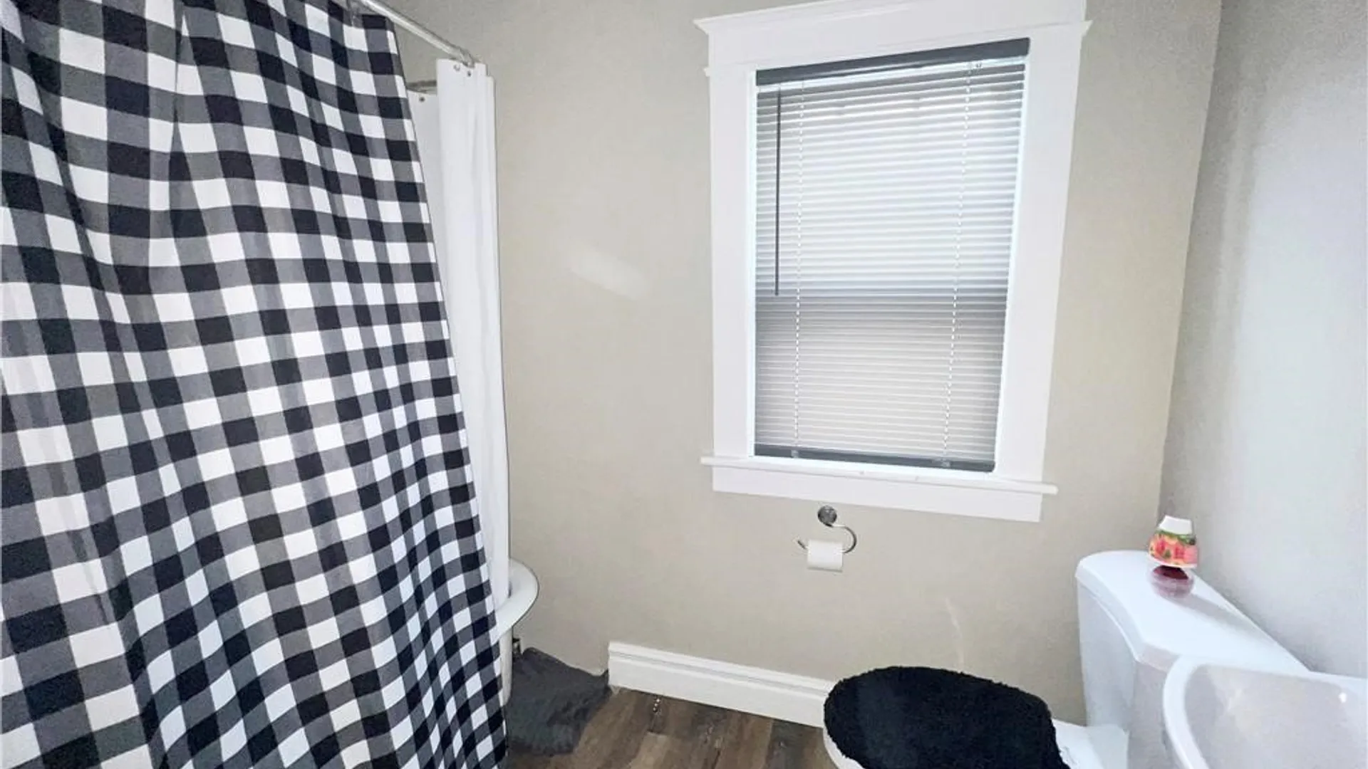Property at 471 Brooks Ave Avenue, Rochester, NY 14619 7