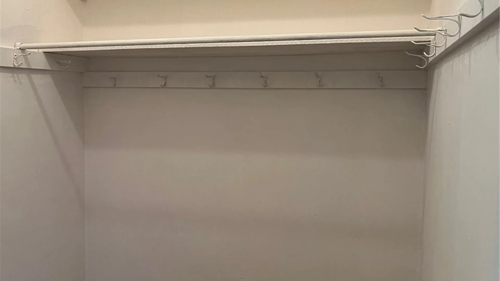 Property at 928 Kirkpatrick Street, Syracuse, NY 13208 5