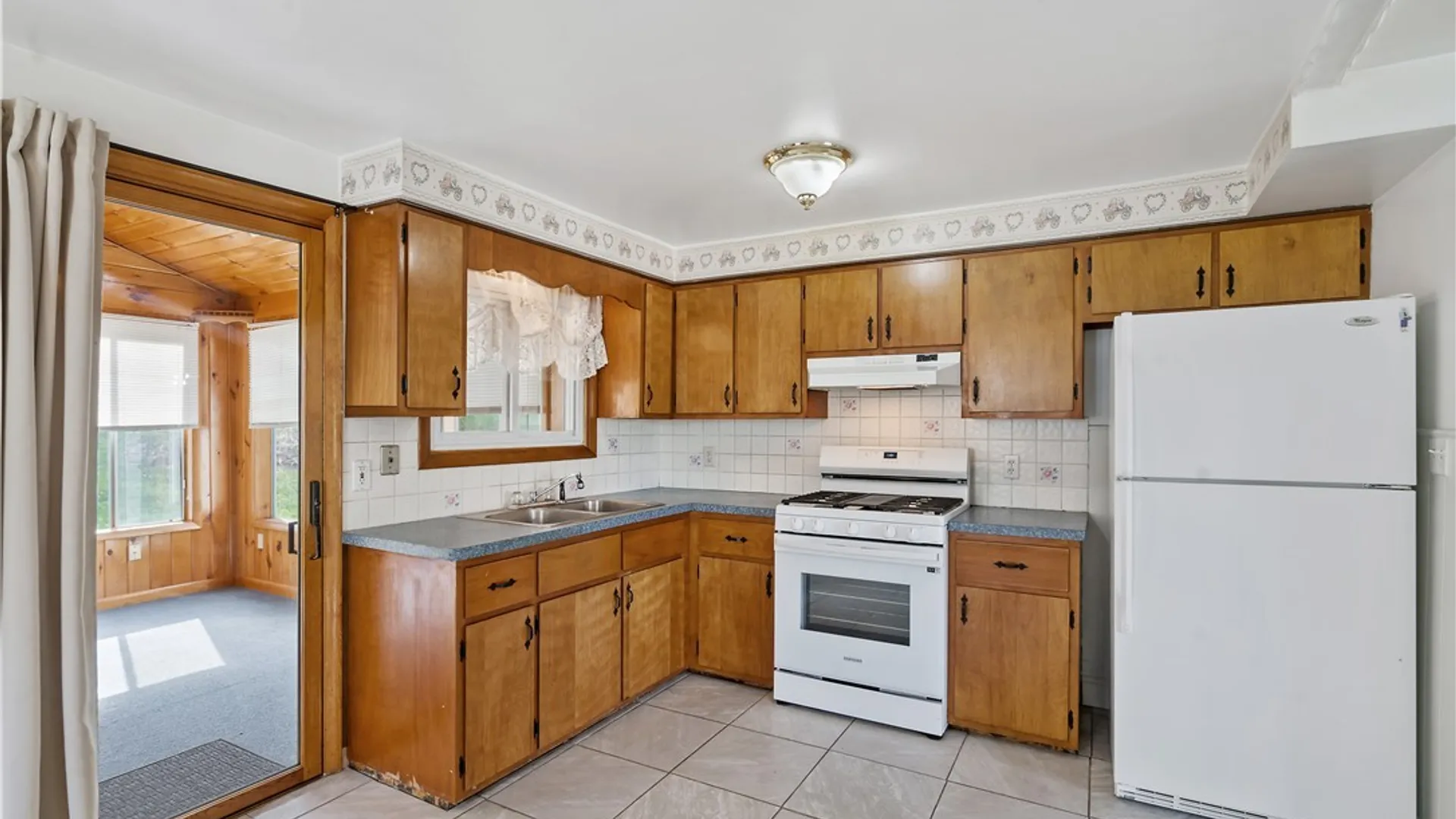 Property at 139 Sunrise Drive, Syracuse, NY 13205 7