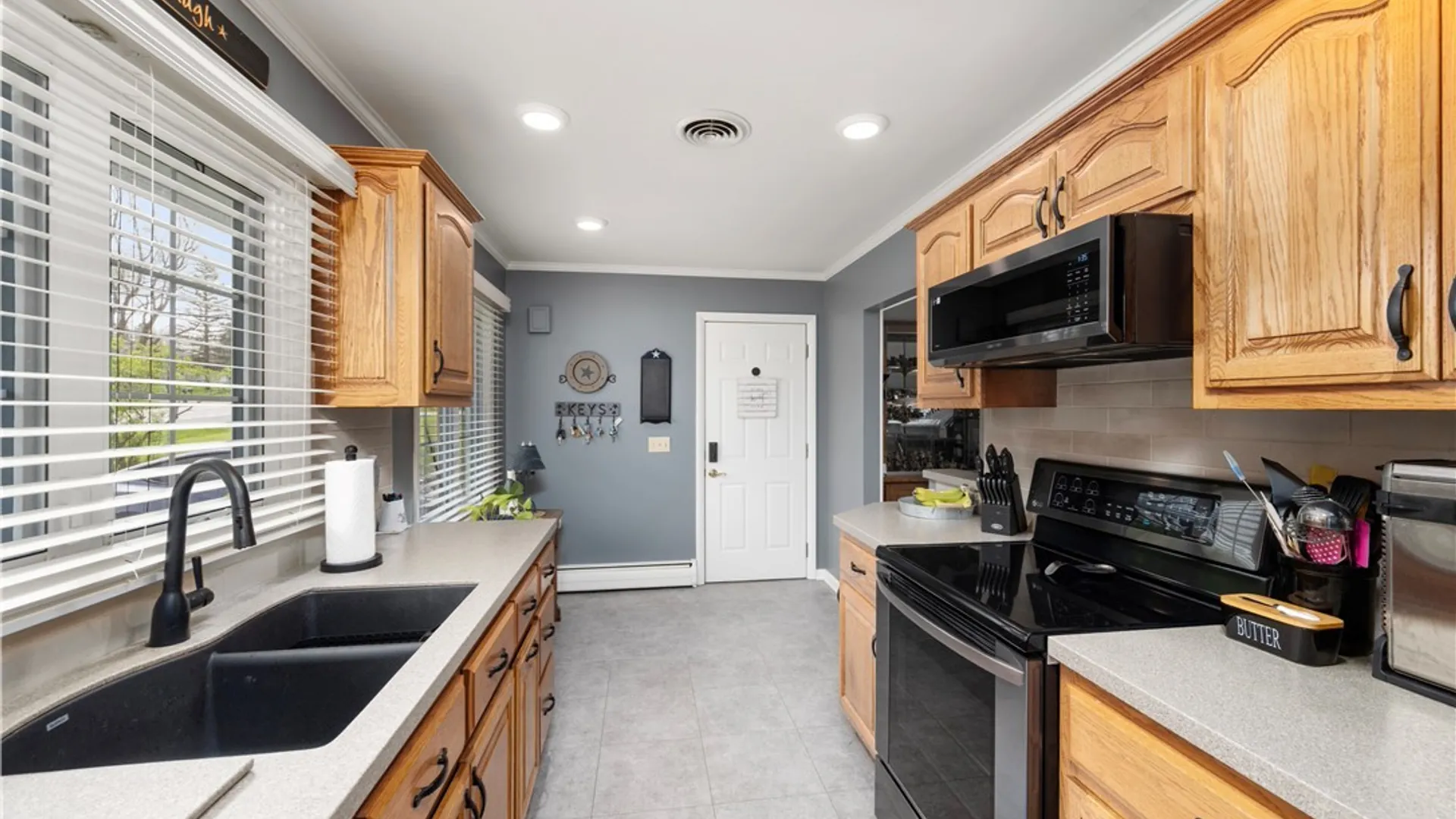 Property at 372 Genesee Street, Oneida, NY 13421 25