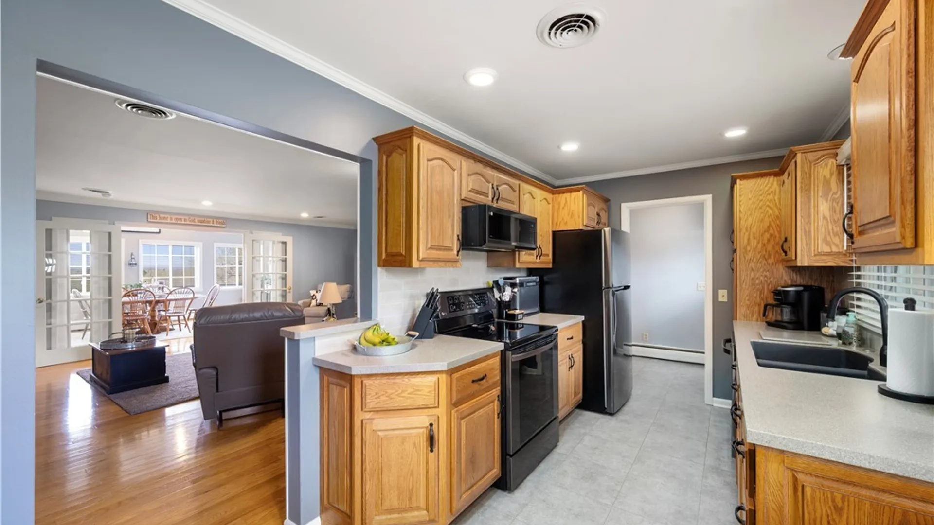 Property at 372 Genesee Street, Oneida, NY 13421 27